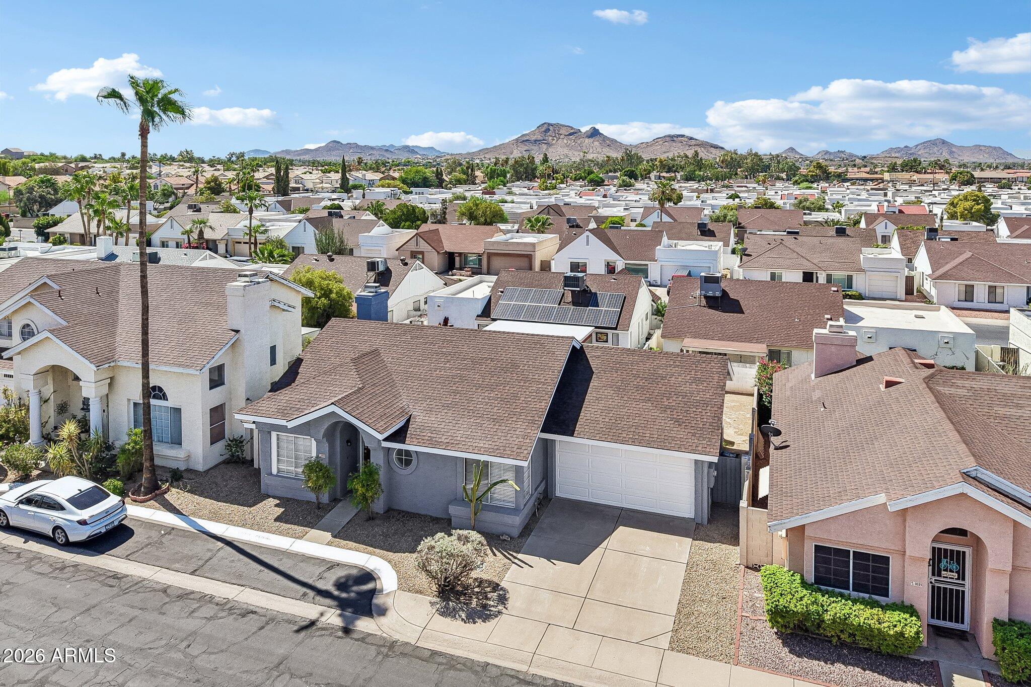 1029 E ANNETTE Drive