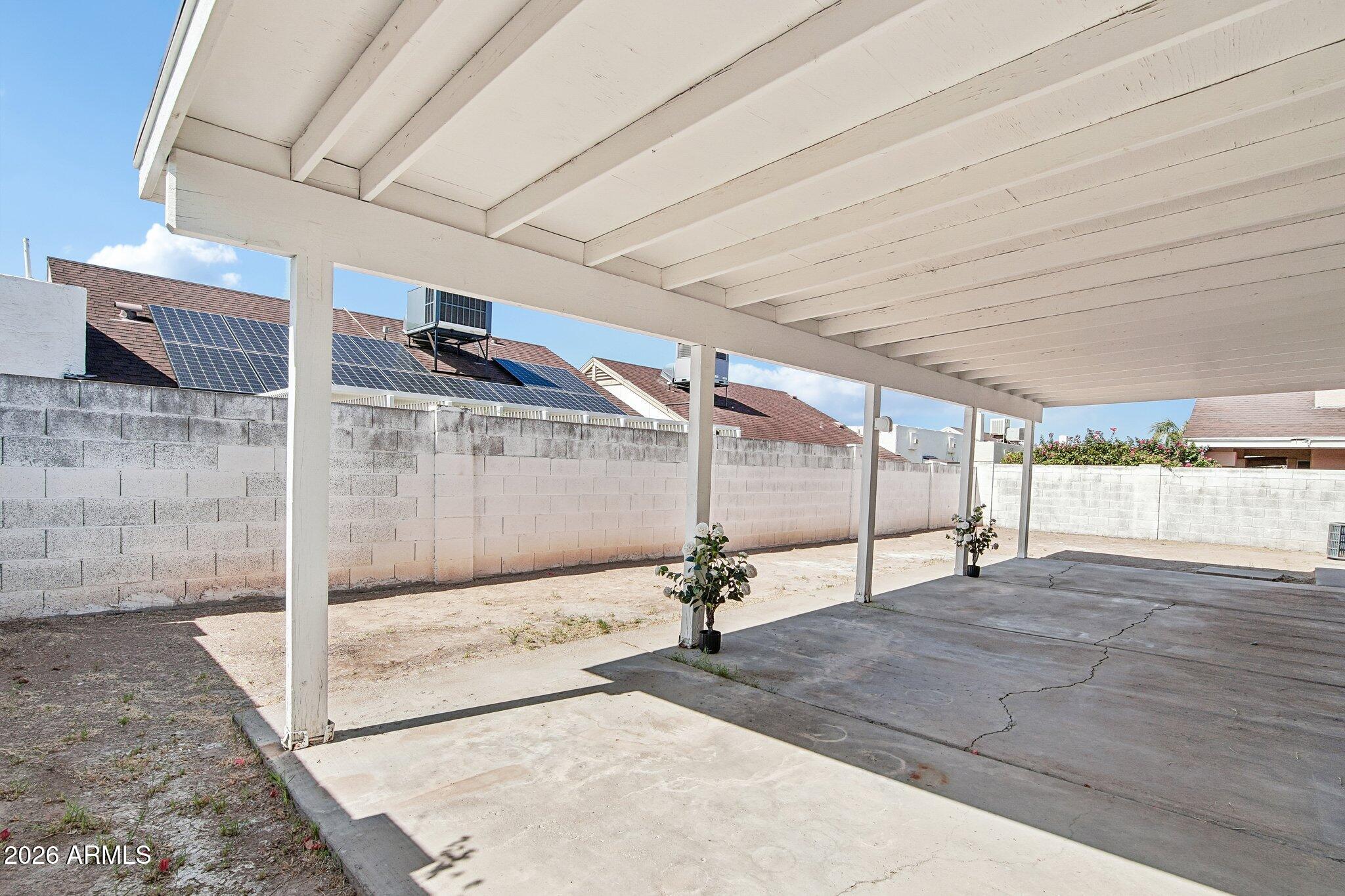 1029 E ANNETTE Drive