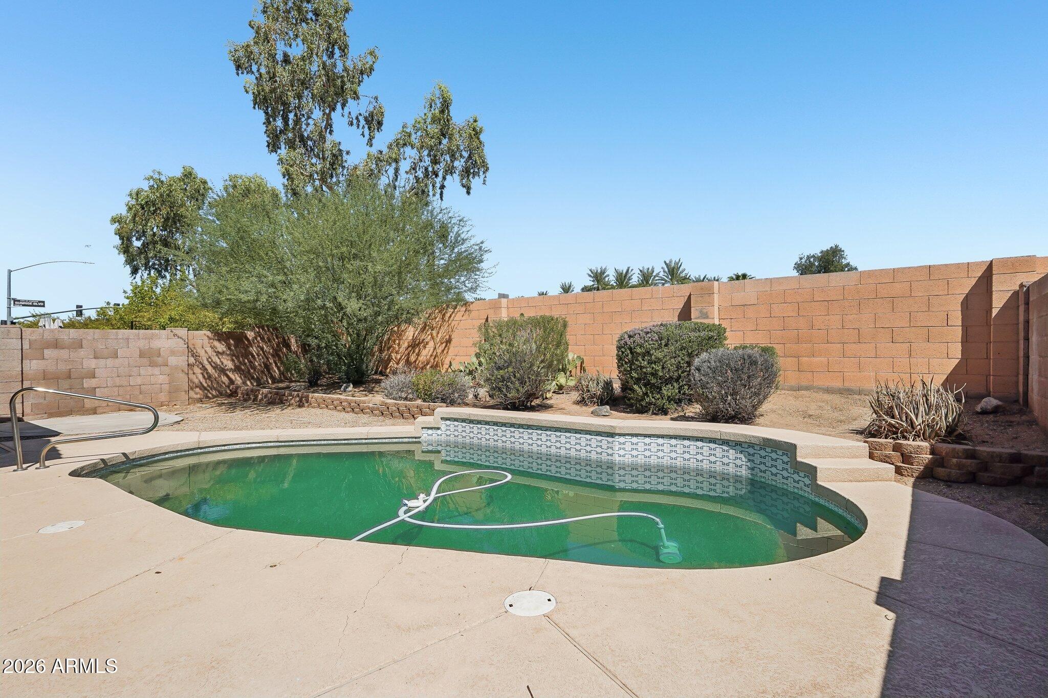 15984 W SMOKEY Drive