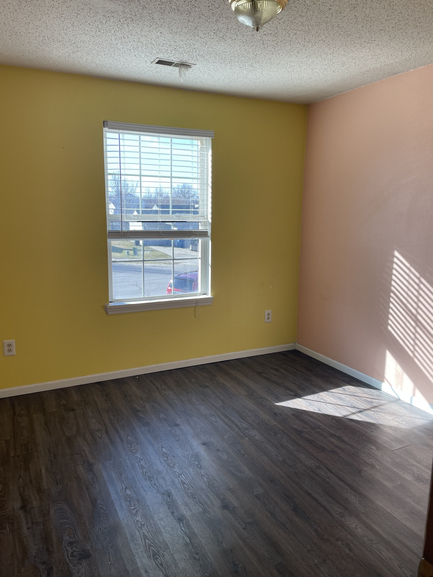 2820 Lambdin Court