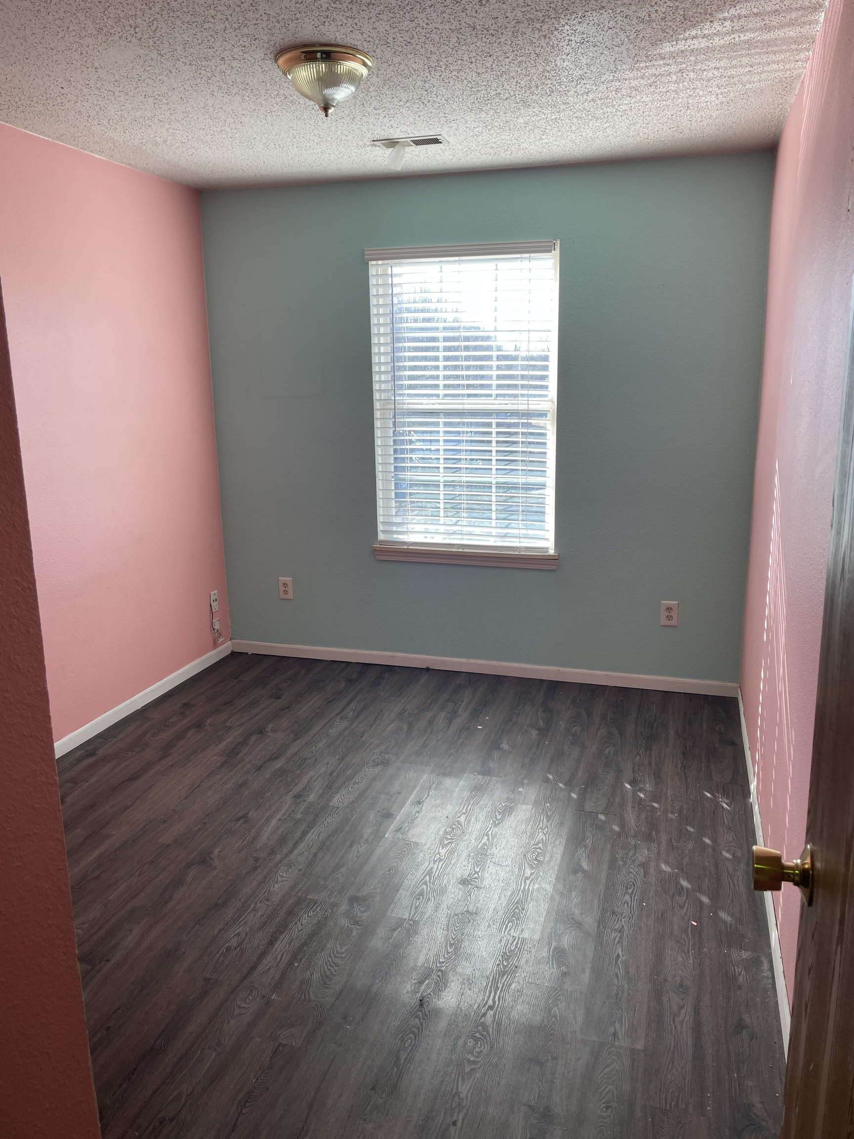 2820 Lambdin Court