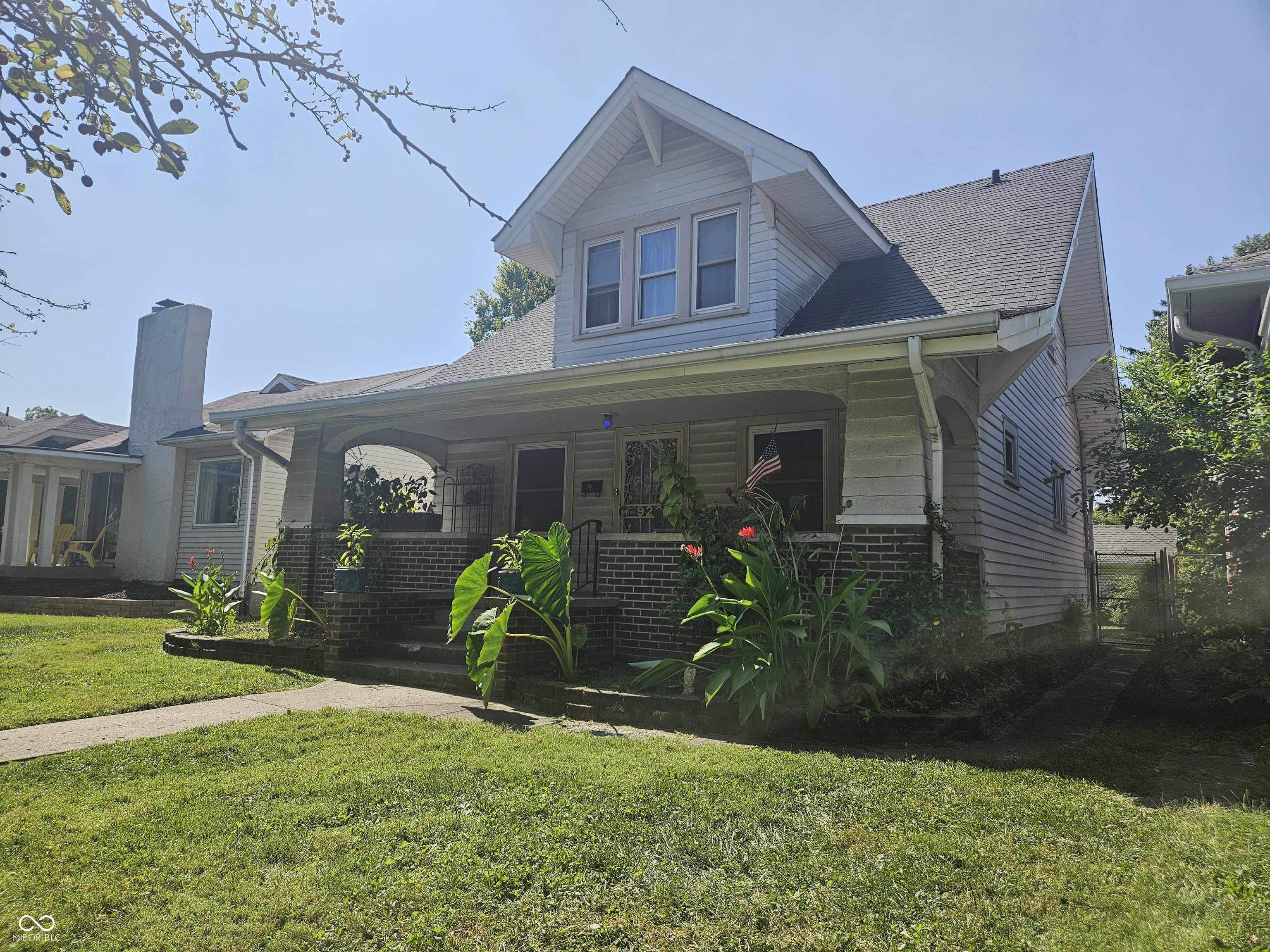 920 N Chester Avenue