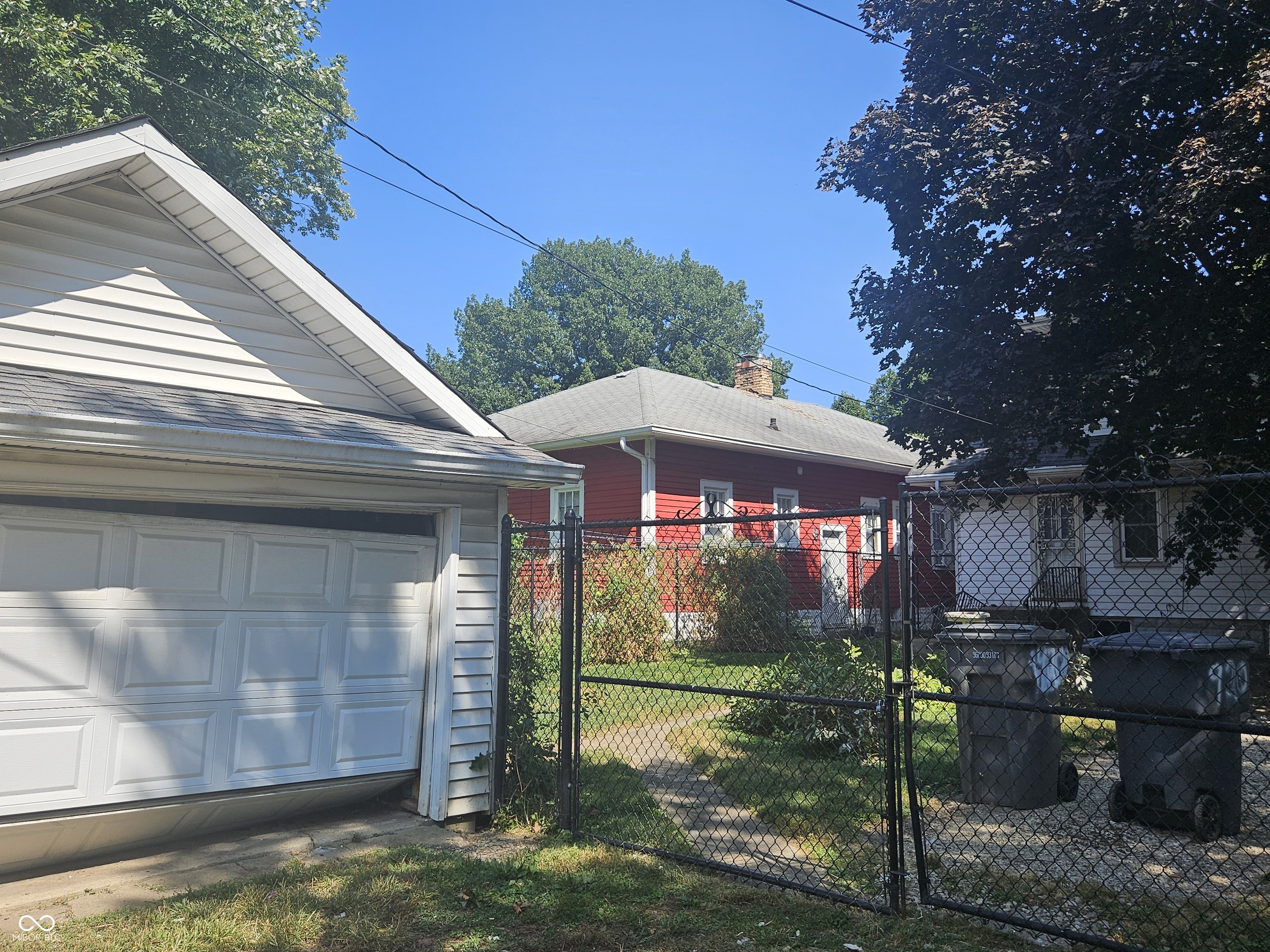 920 N Chester Avenue