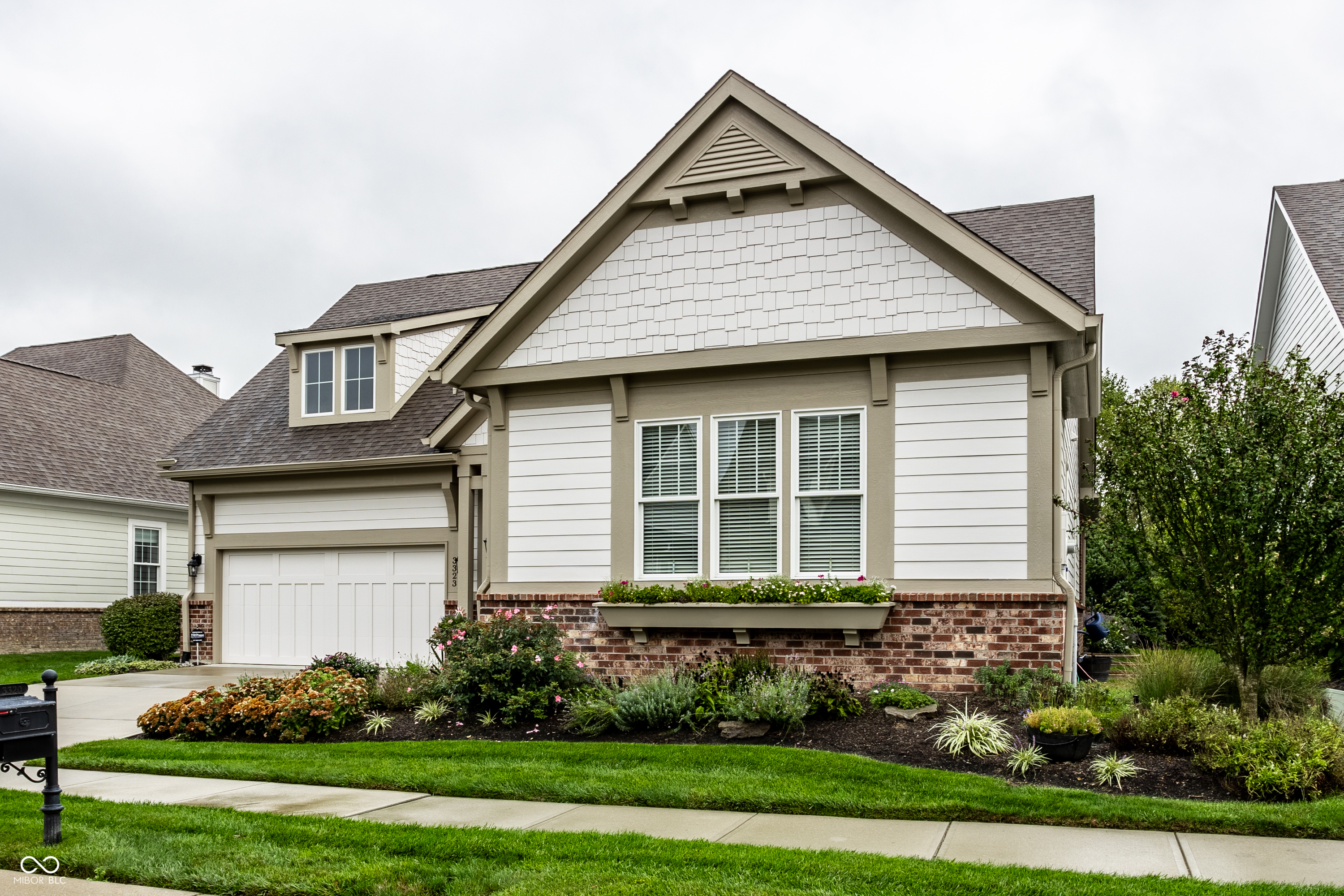 3323 Adare Circle