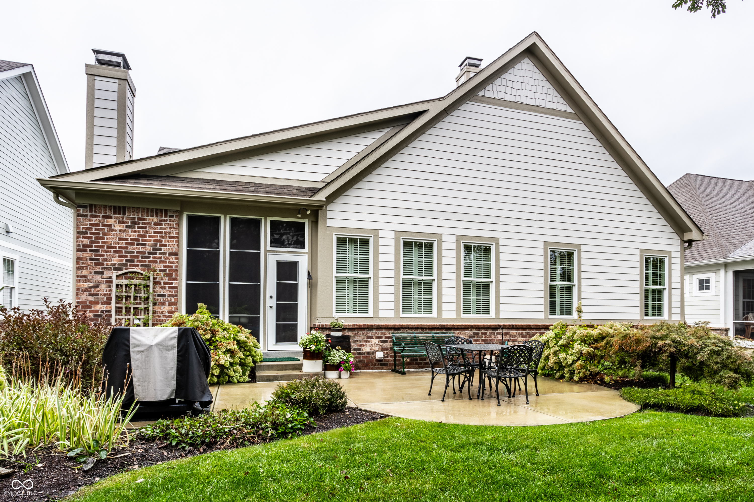 3323 Adare Circle