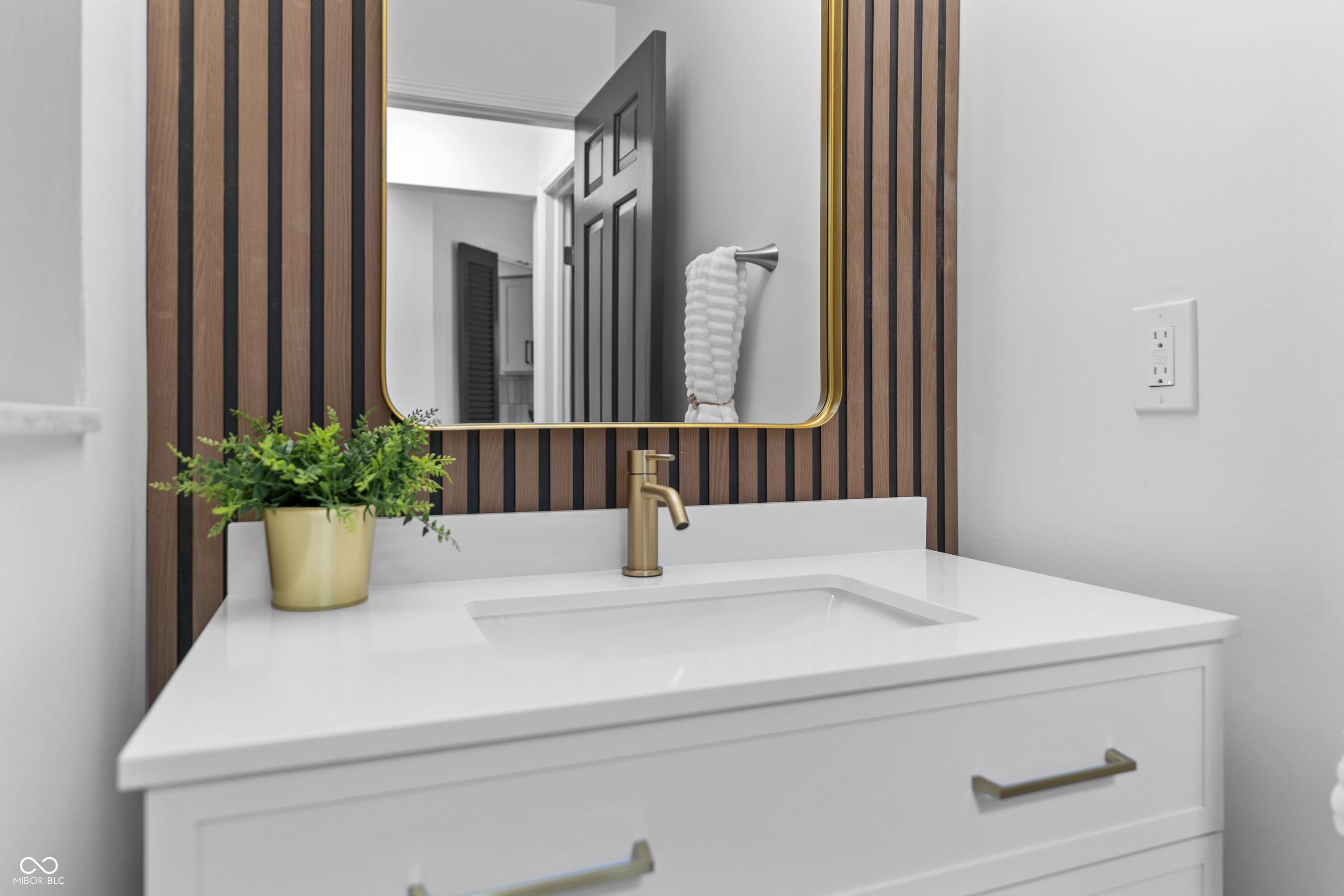 2253 Rome Drive Unit: C