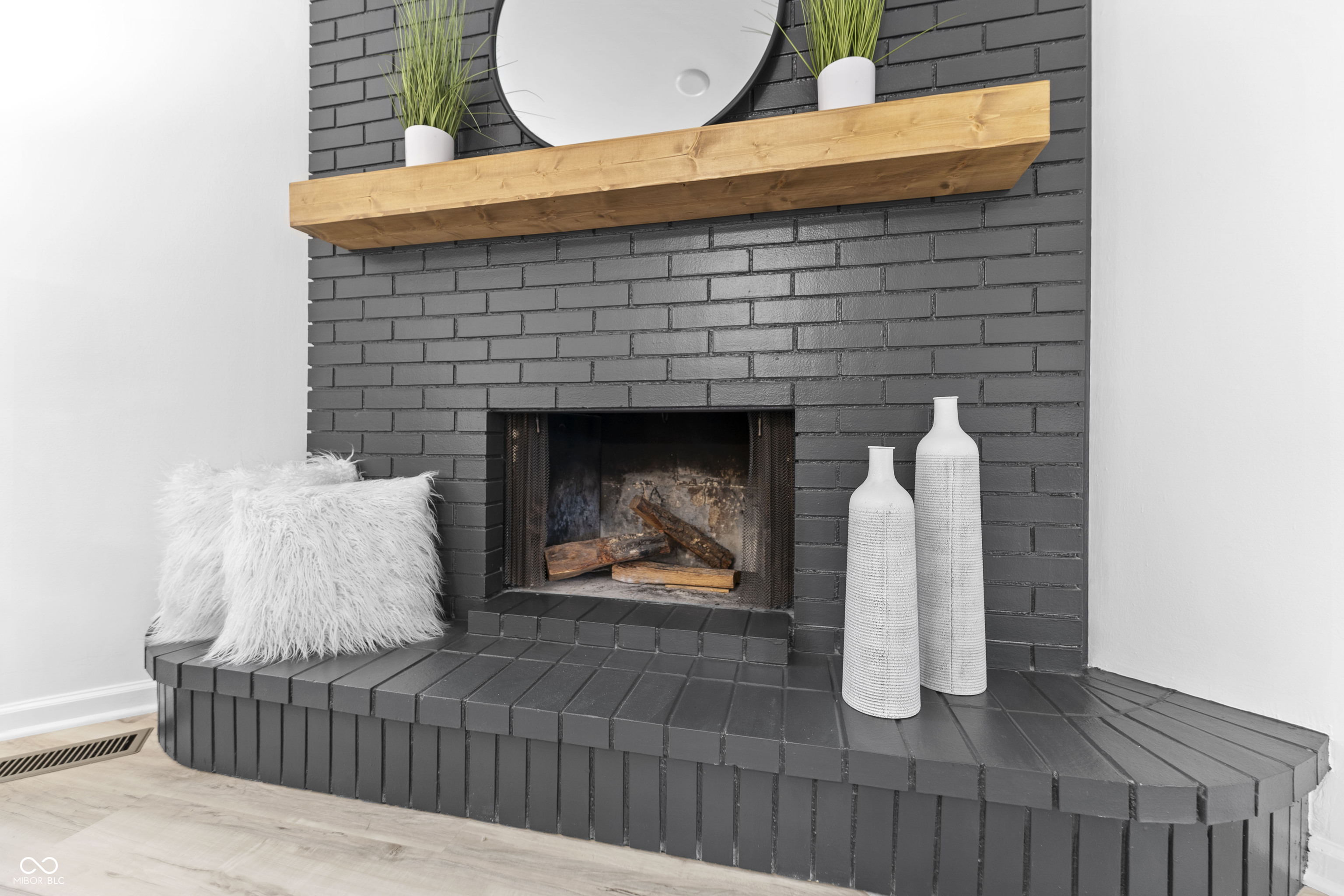 2253 Rome Drive Unit: C