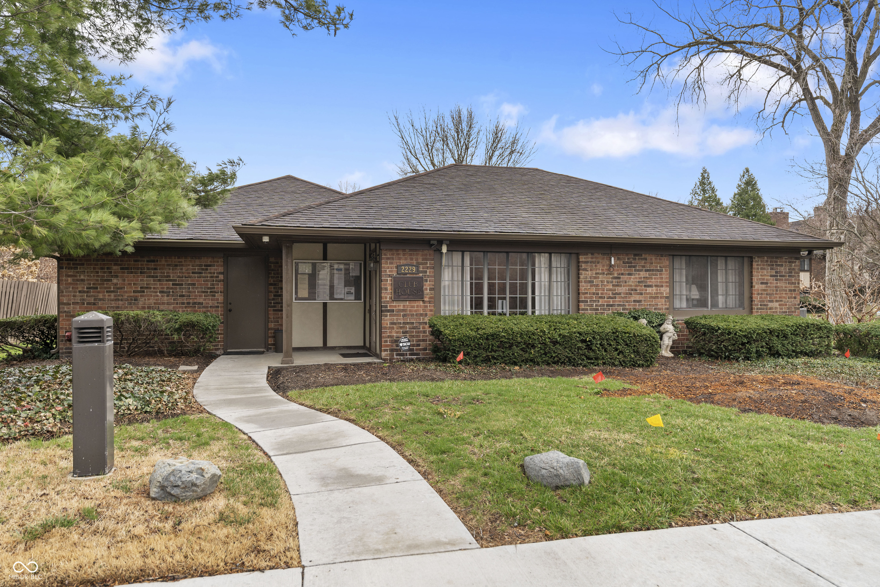 2253 Rome Drive Unit: C