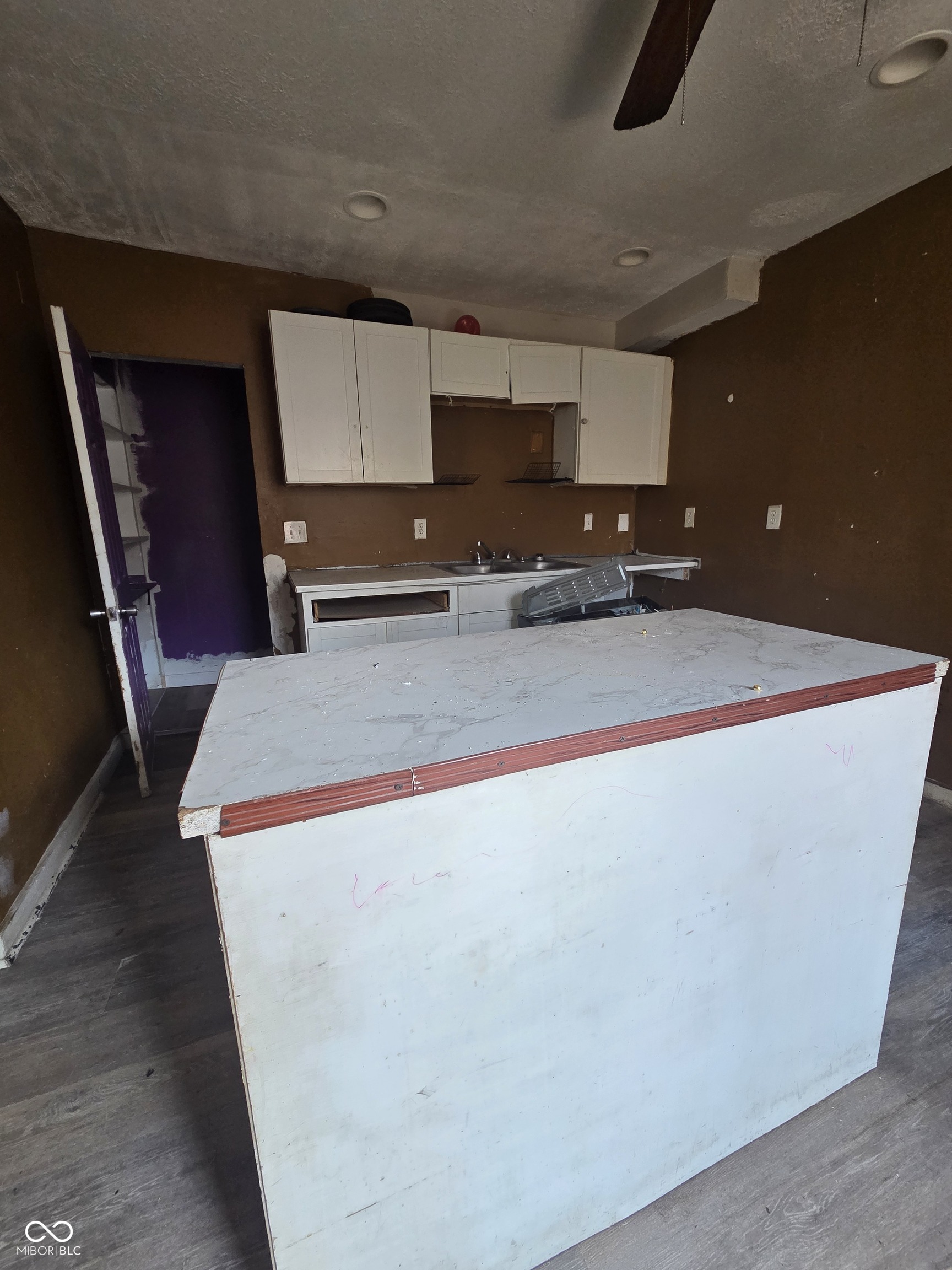 1343 W 33rd Street
