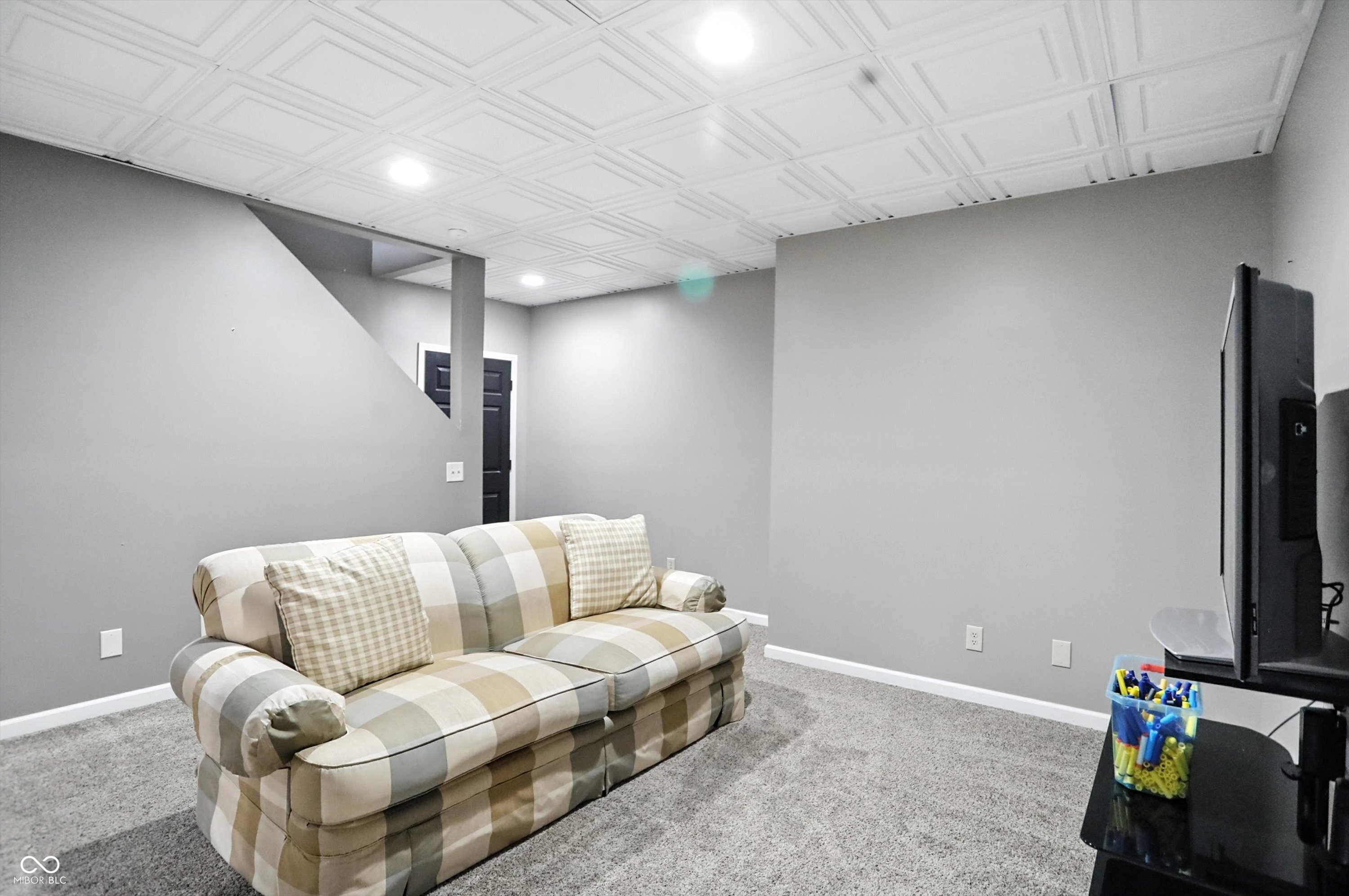 682 Shannon Court