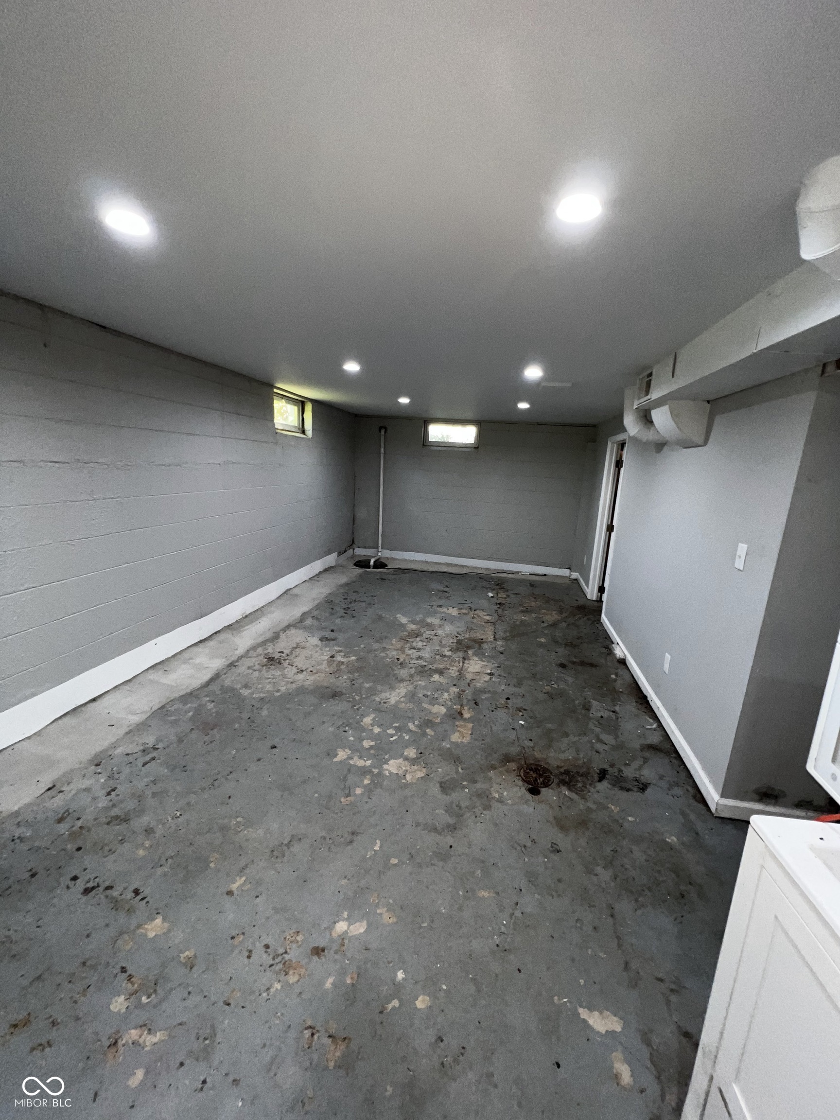 1946 N Euclid Avenue