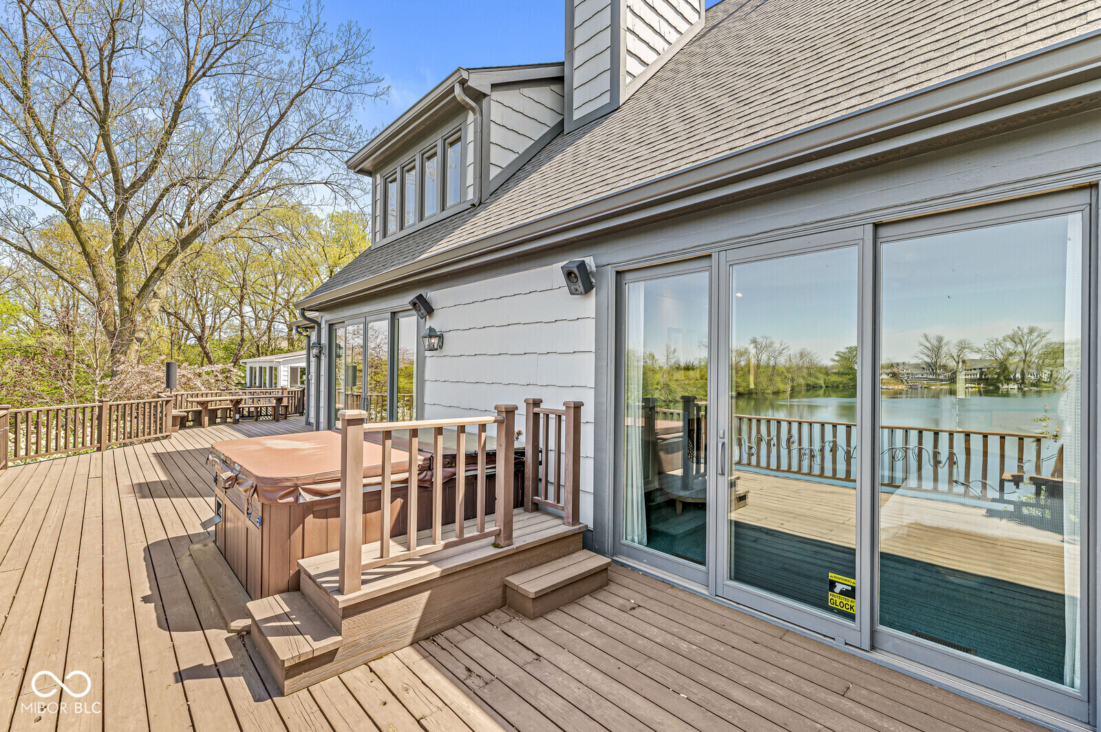 3748 Bay Road South Drive