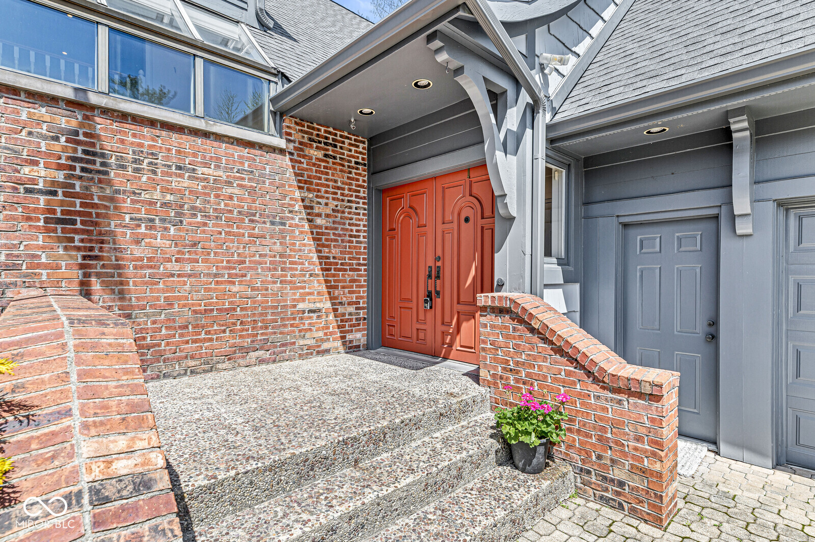 3748 Bay Road South Drive