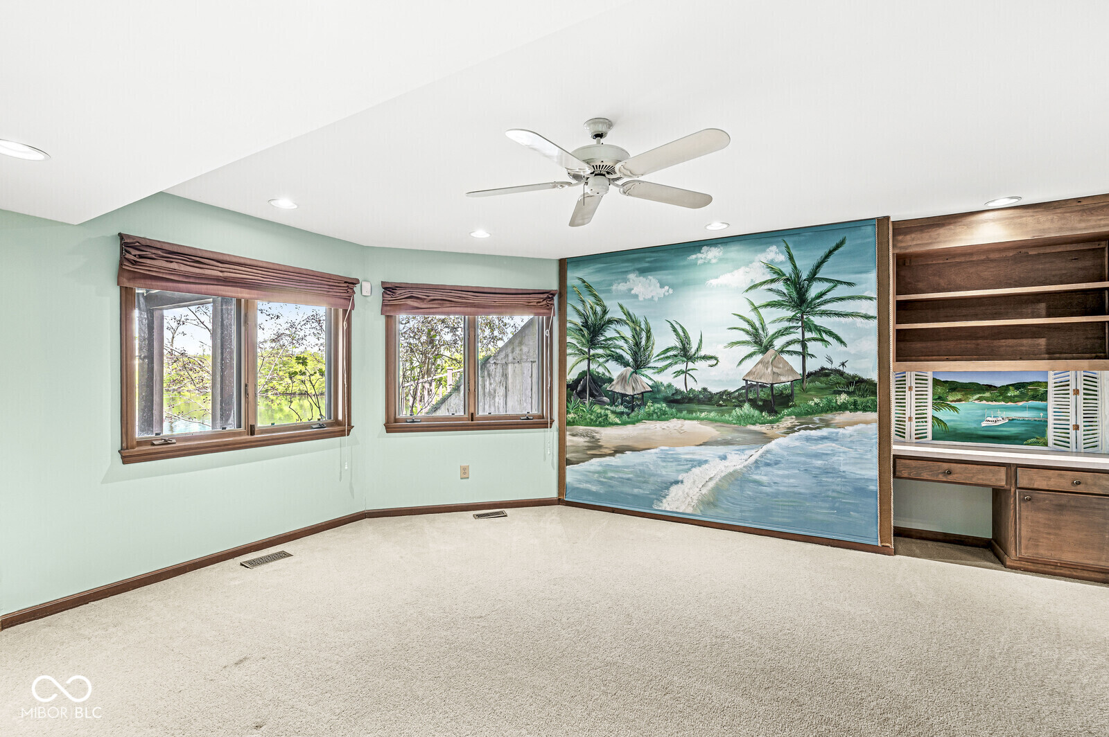 3748 Bay Road South Drive