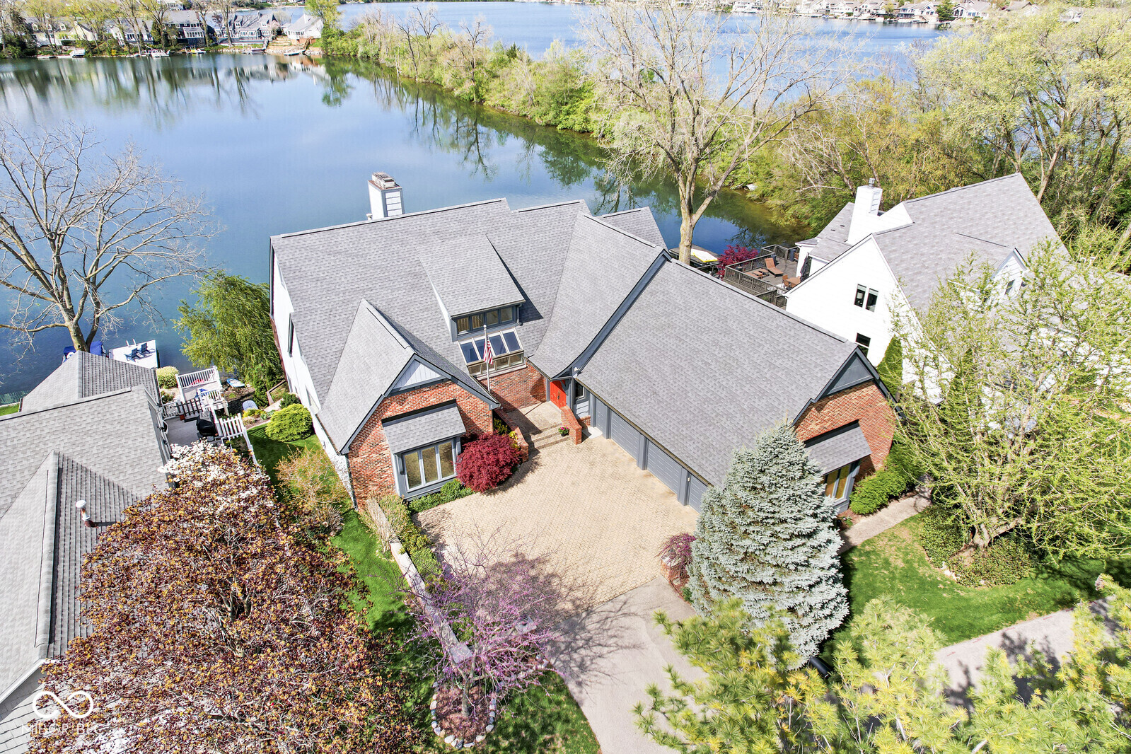 3748 Bay Road South Drive