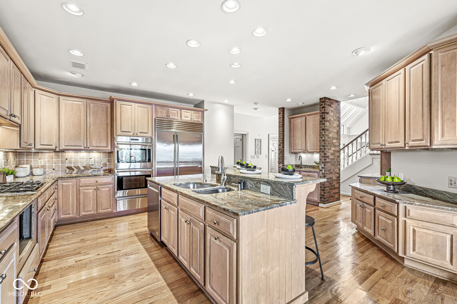 3748 Bay Road South Drive