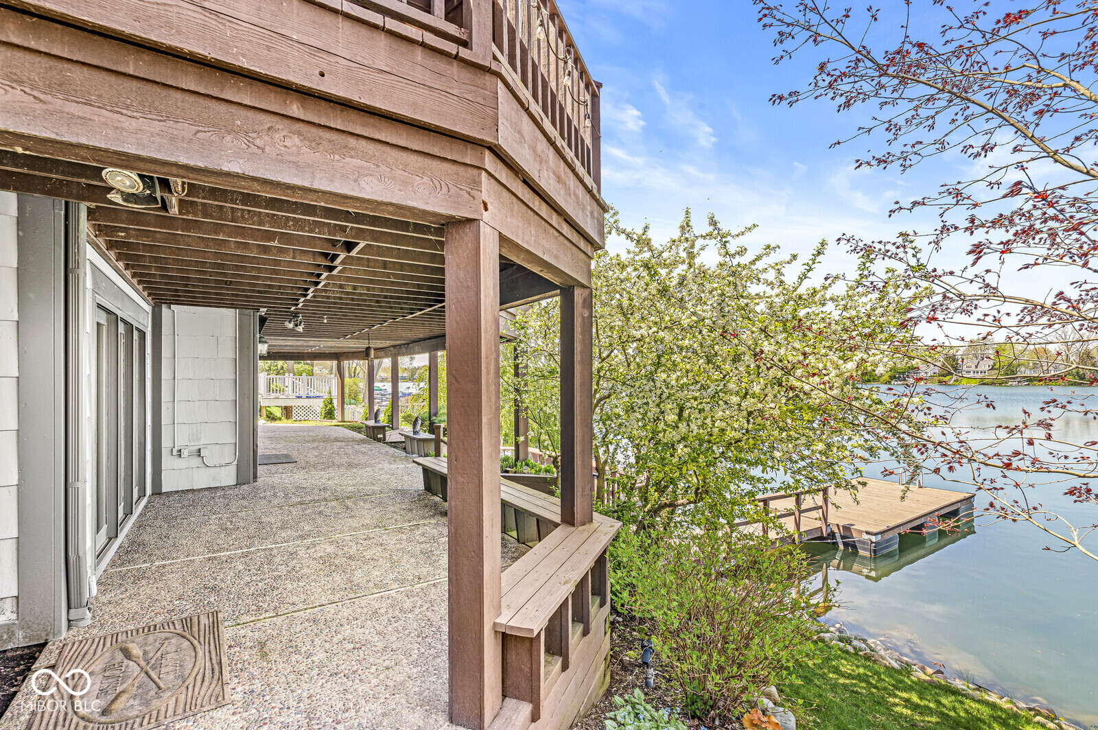 3748 Bay Road South Drive