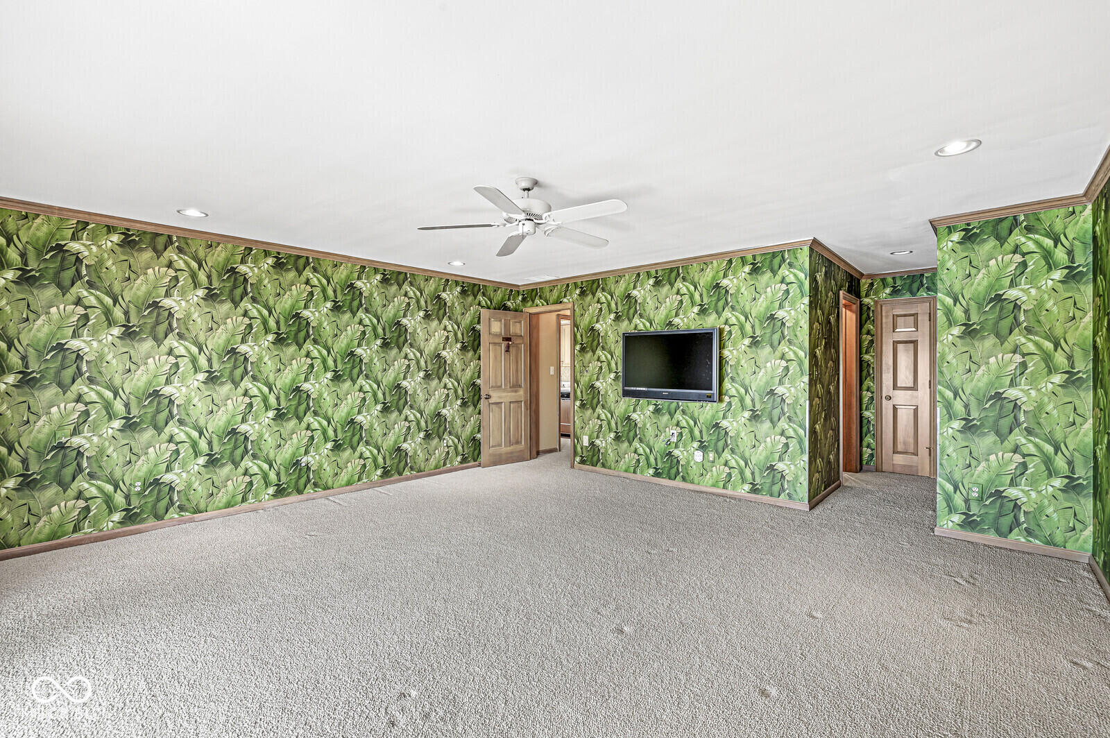 3748 Bay Road South Drive