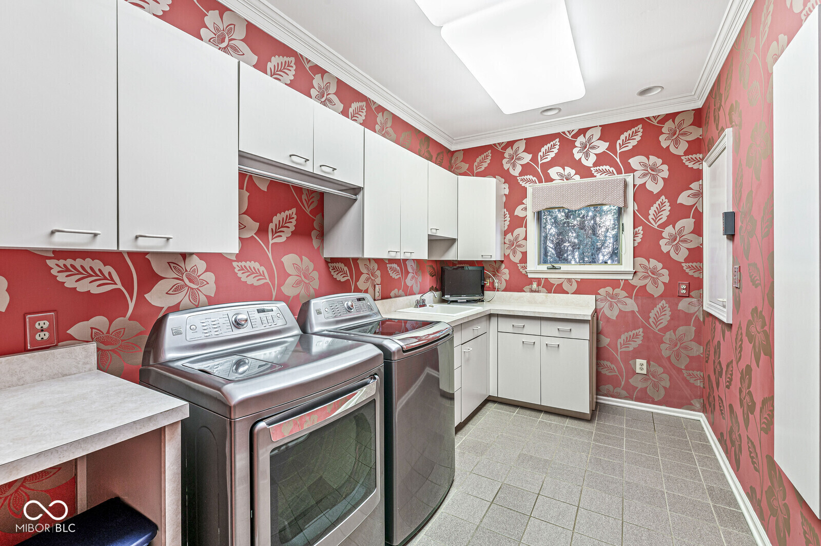 3748 Bay Road South Drive