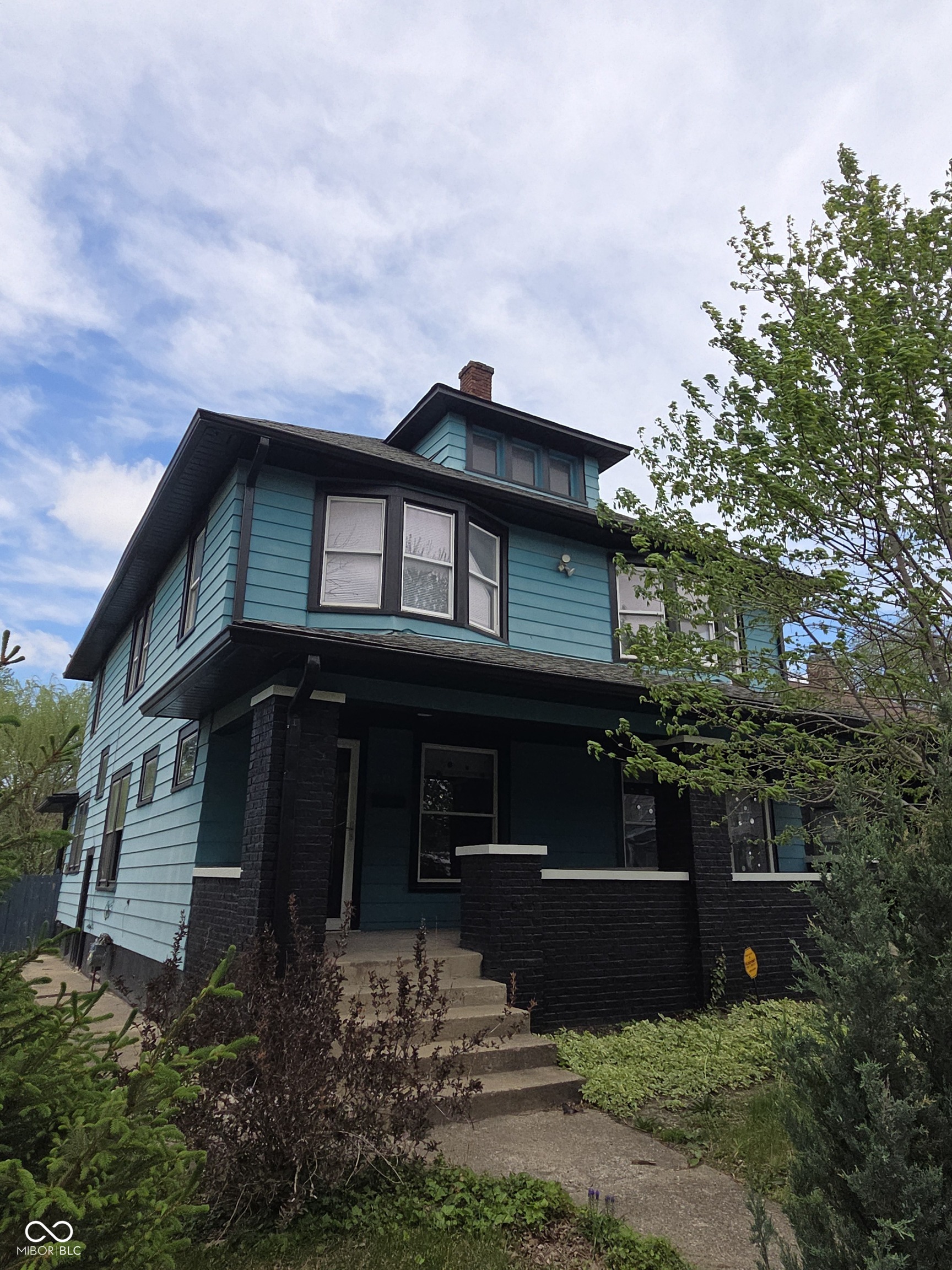 848 N Oxford Street