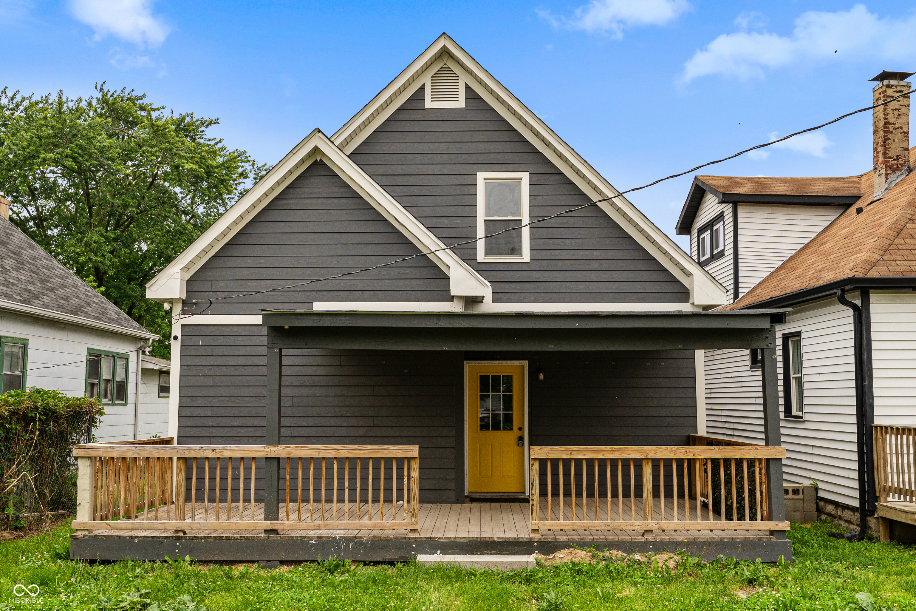 951 N Parker Avenue