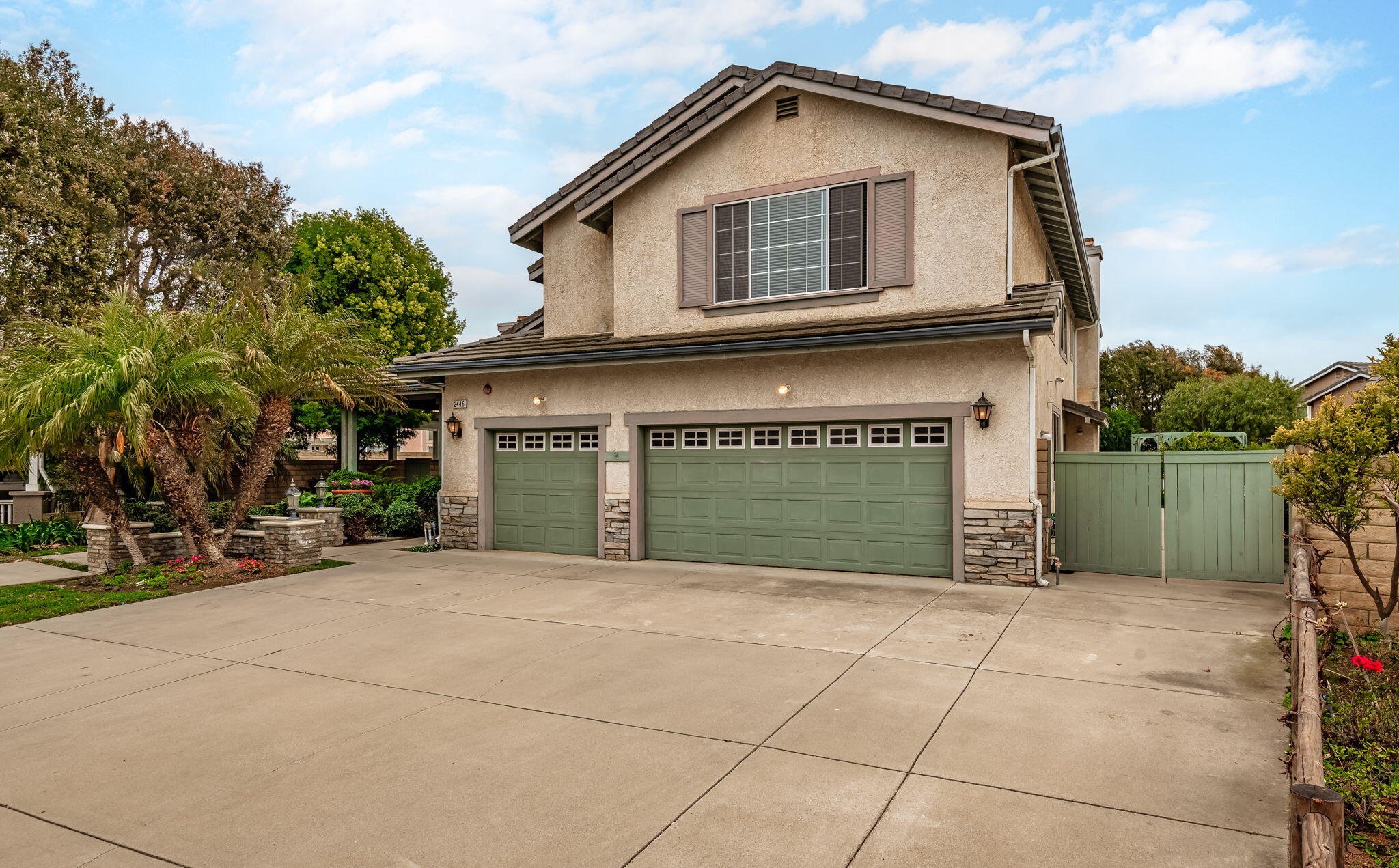 2446 Kentia Street