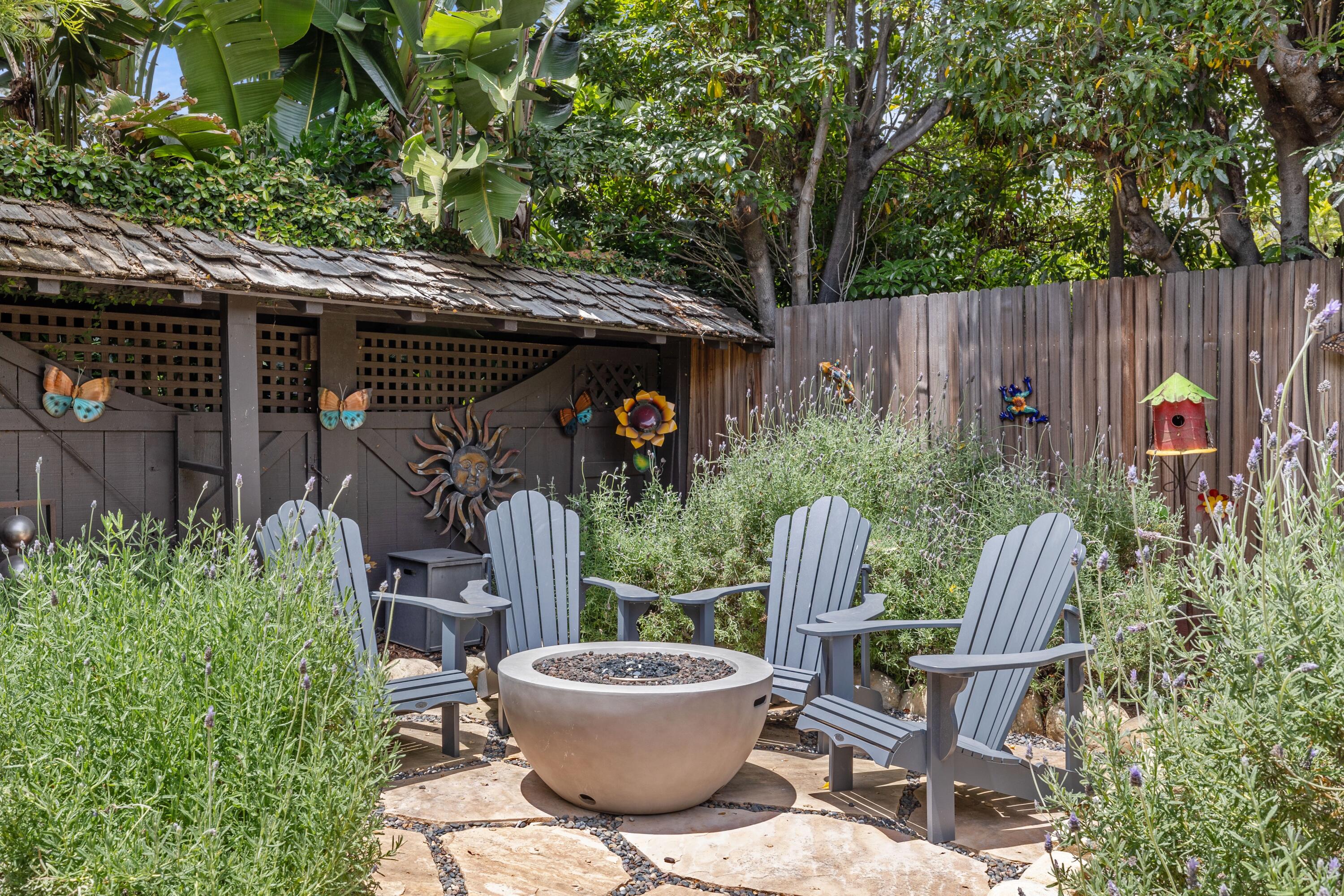 1284 Spring Road