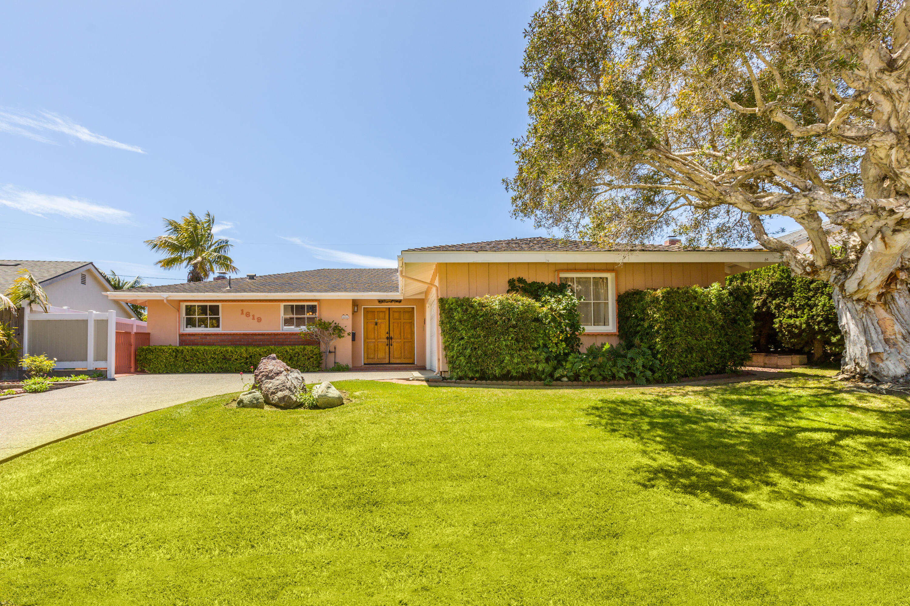 1619 Santa Rosa Avenue