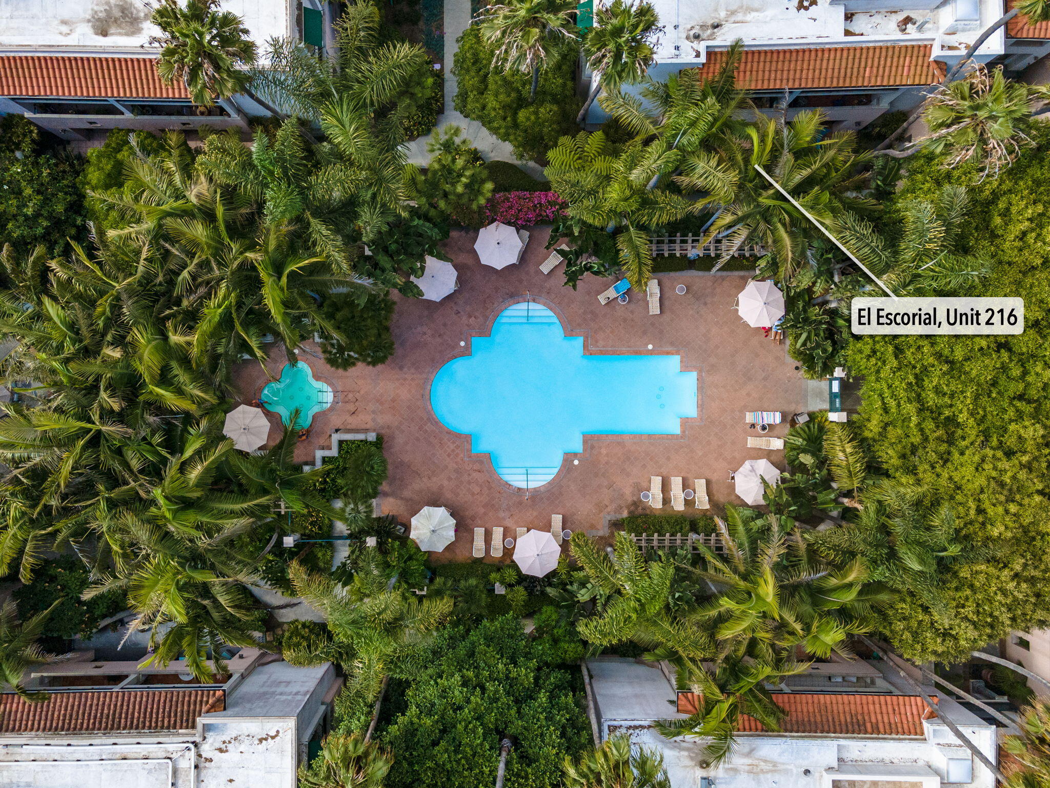 216 Por La Mar Circle Circle