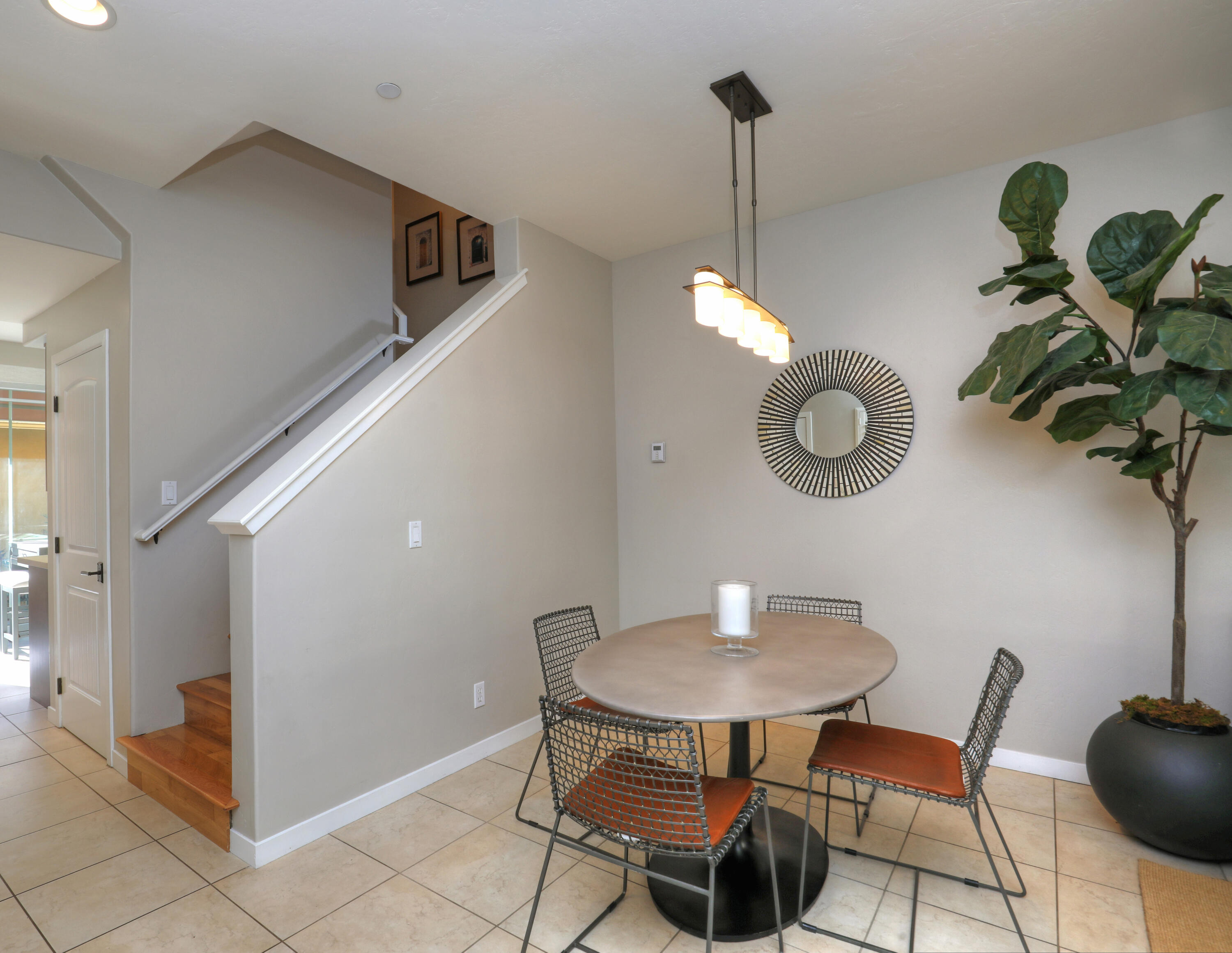 345 Kellogg Way, 18