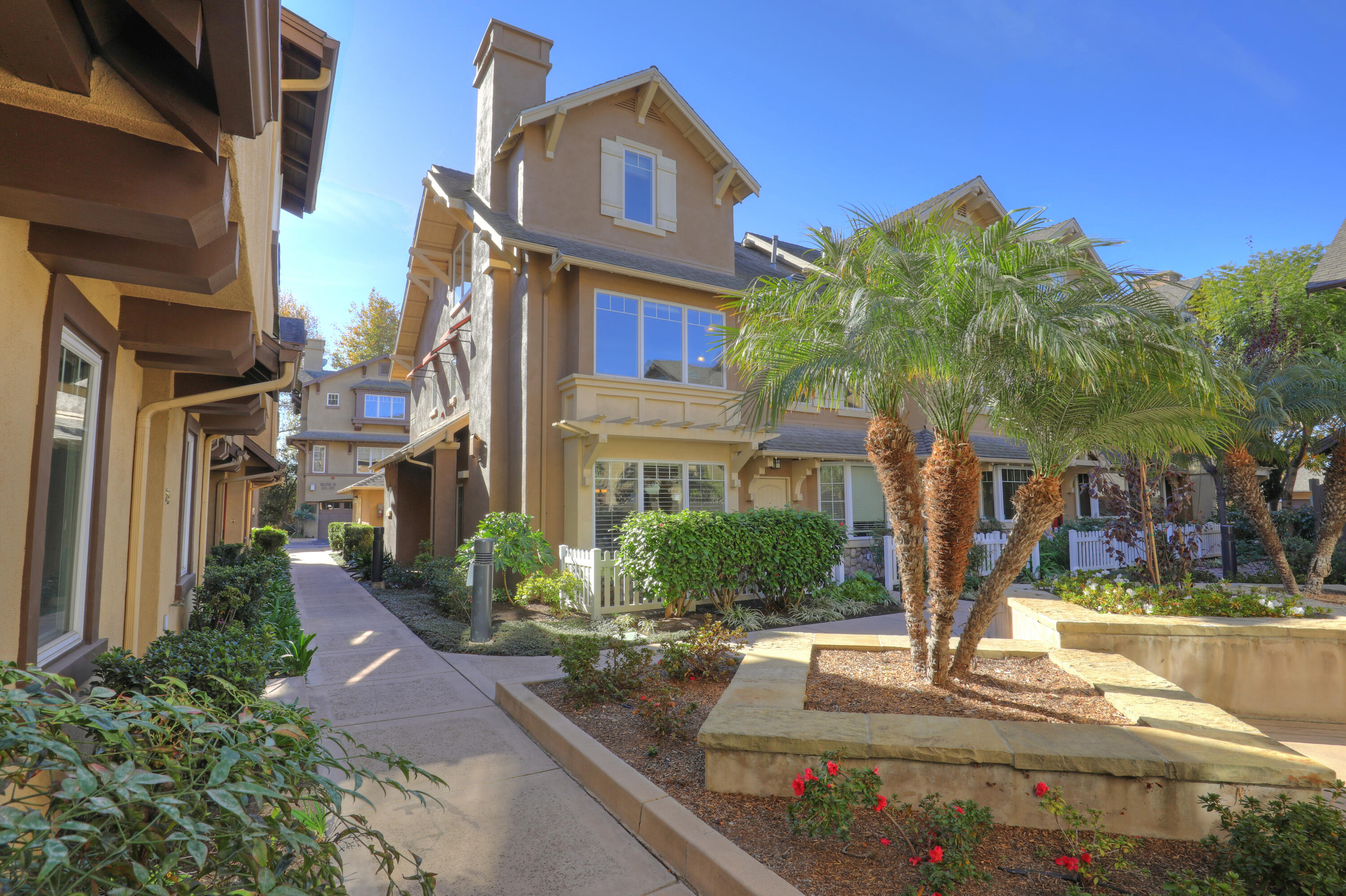 345 Kellogg Way, 18