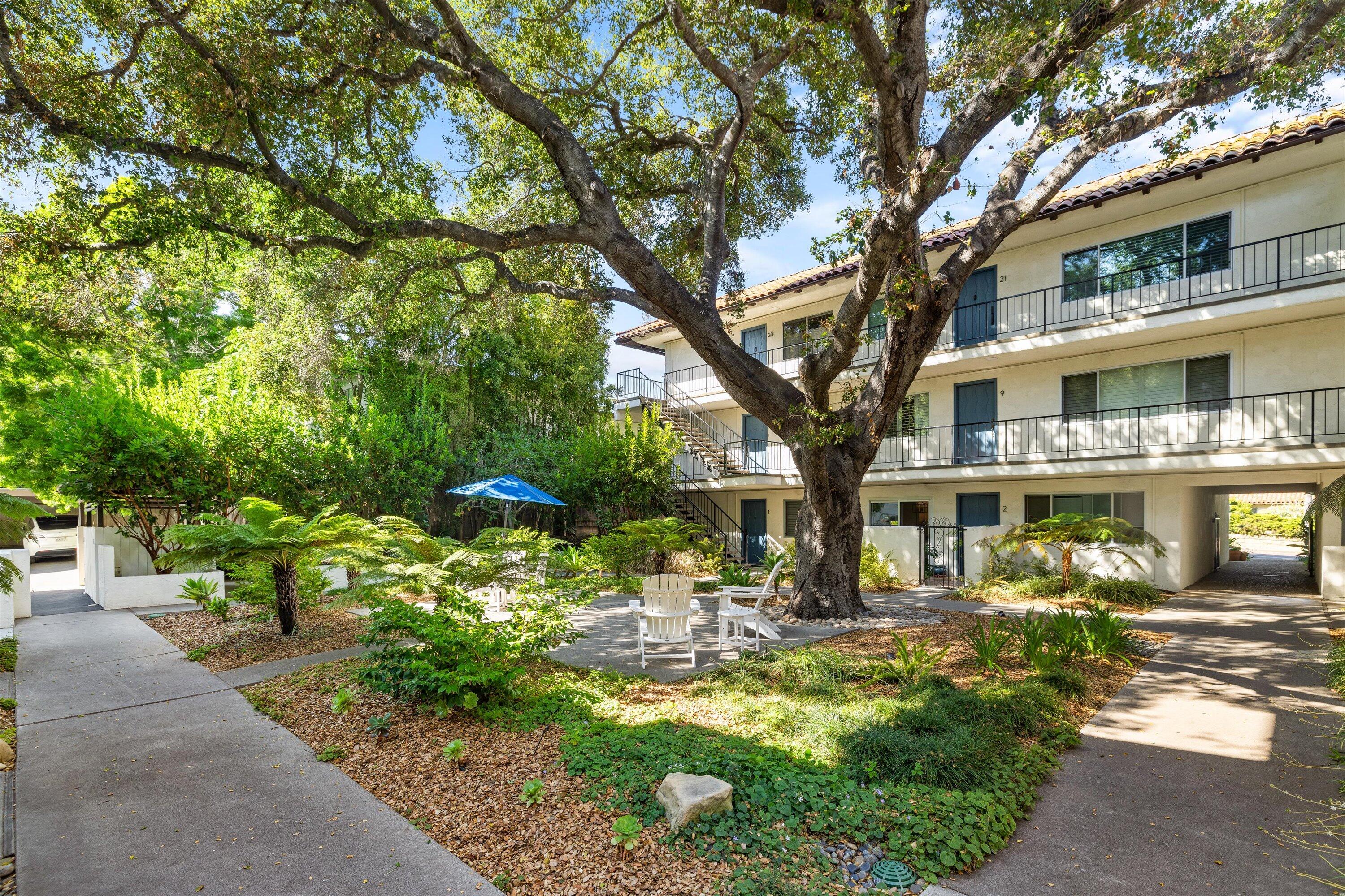 1701 Anacapa Street, 17