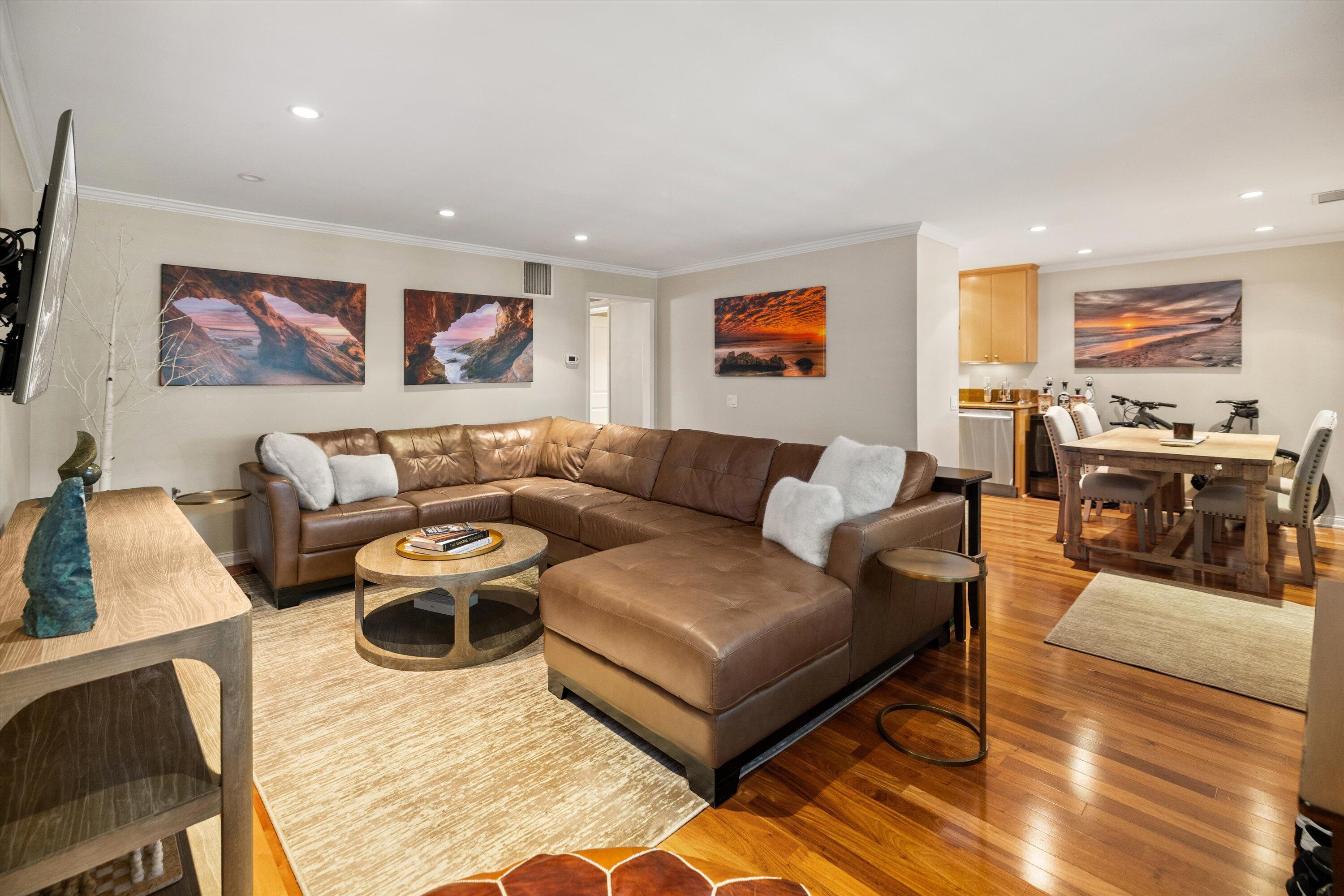 1701 Anacapa Street, 17