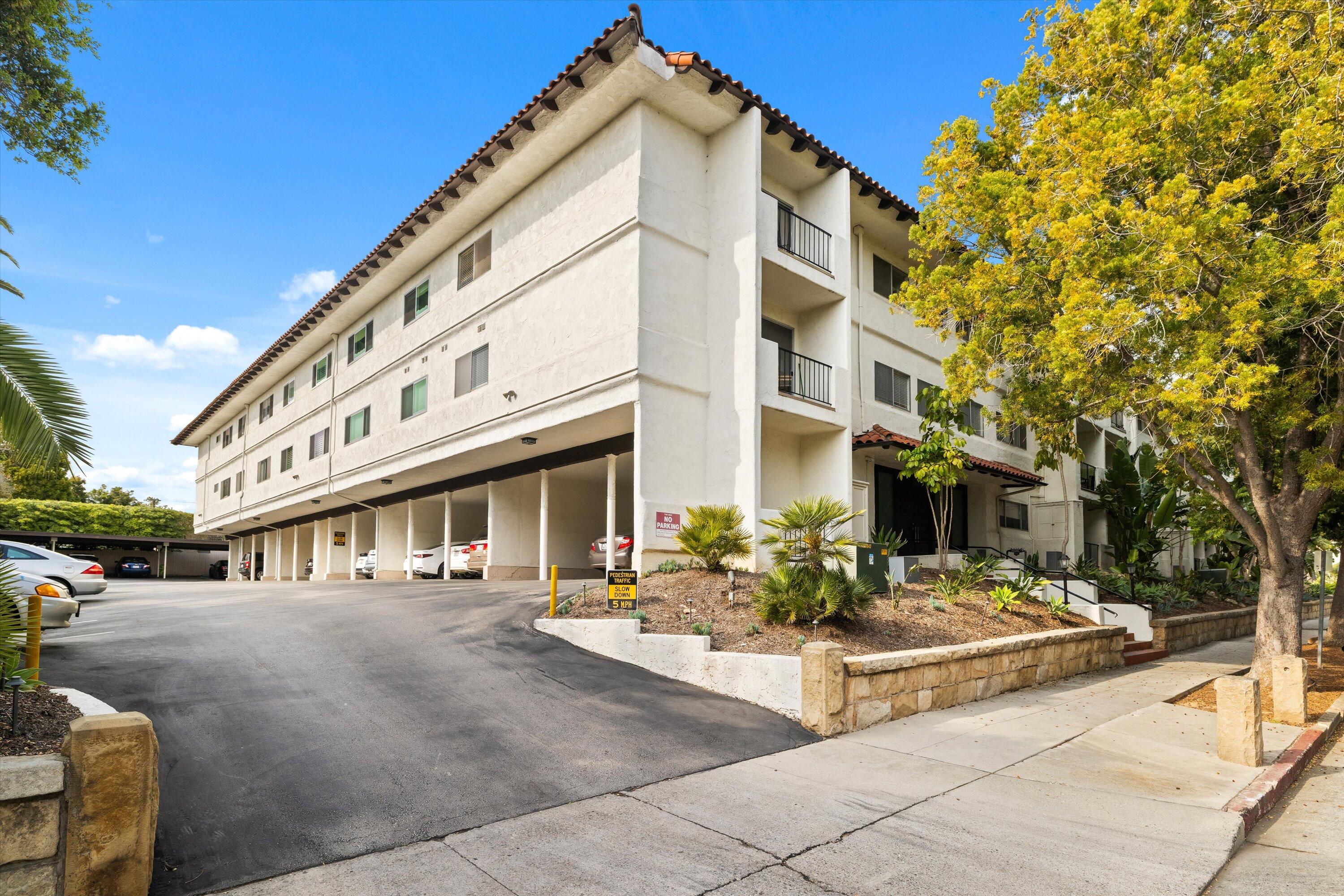 1701 Anacapa Street, 17