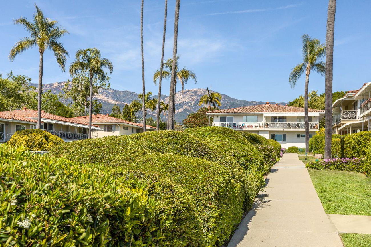 2623 State Street, 3