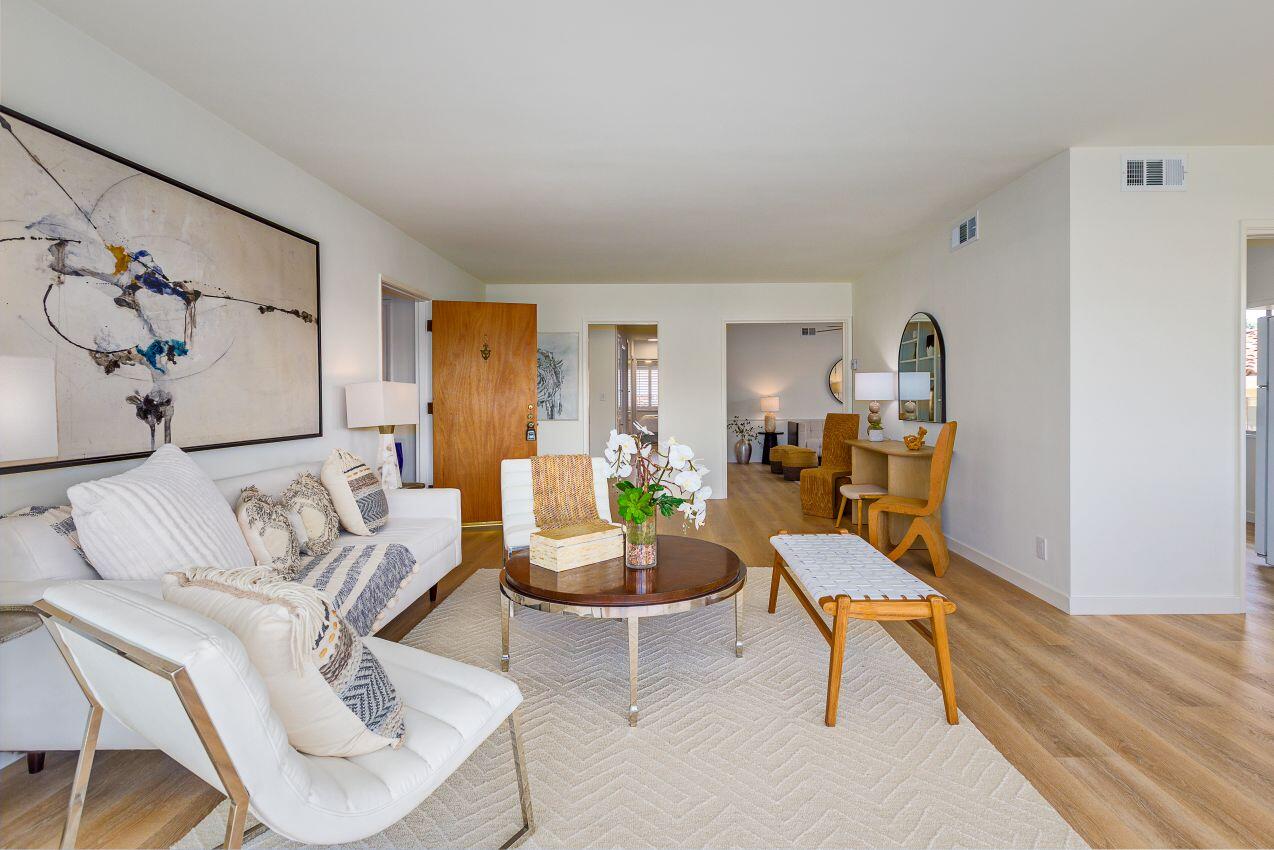 2623 State Street, 3