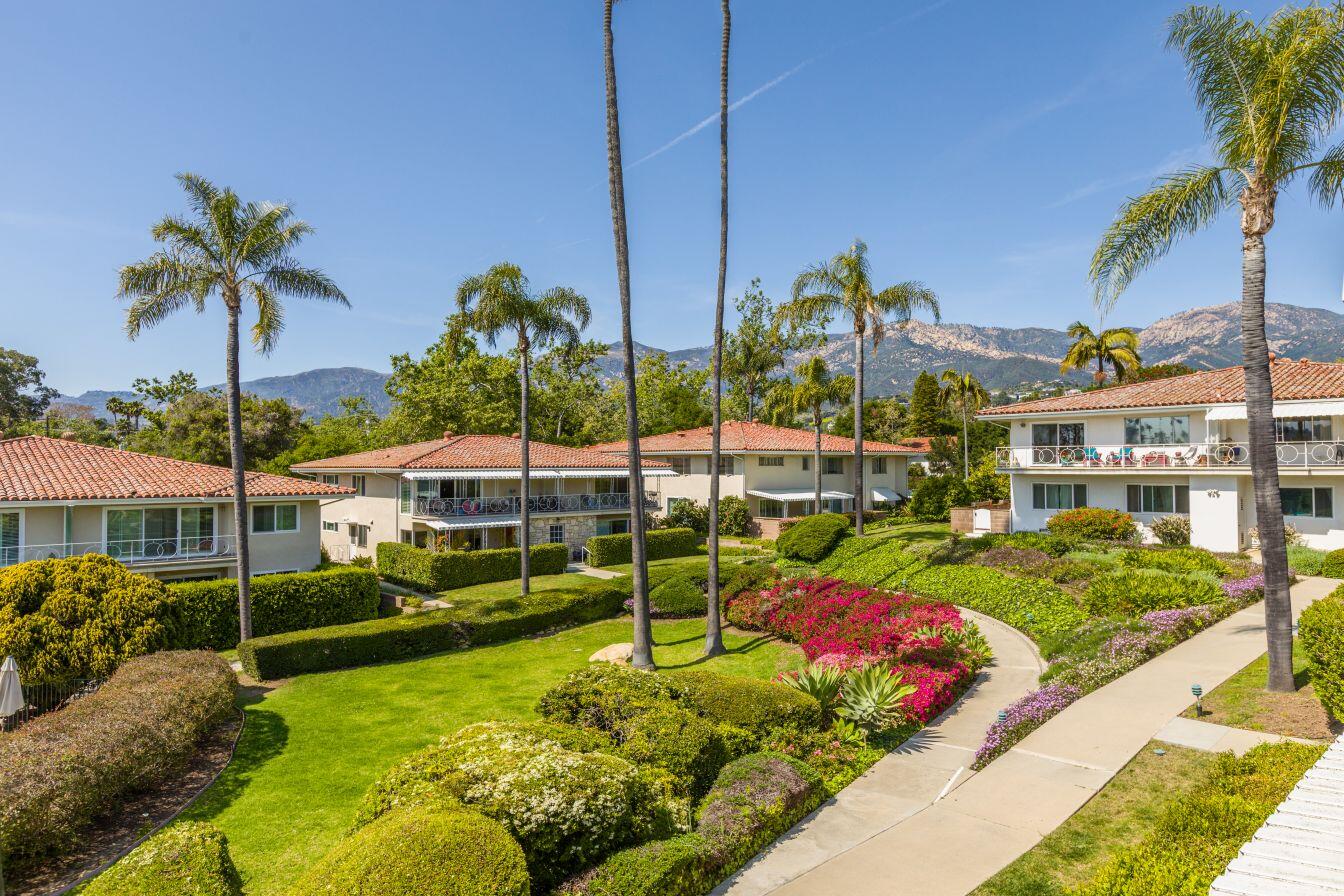 2623 State Street, 3