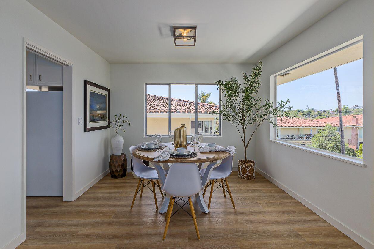 2623 State Street, 3