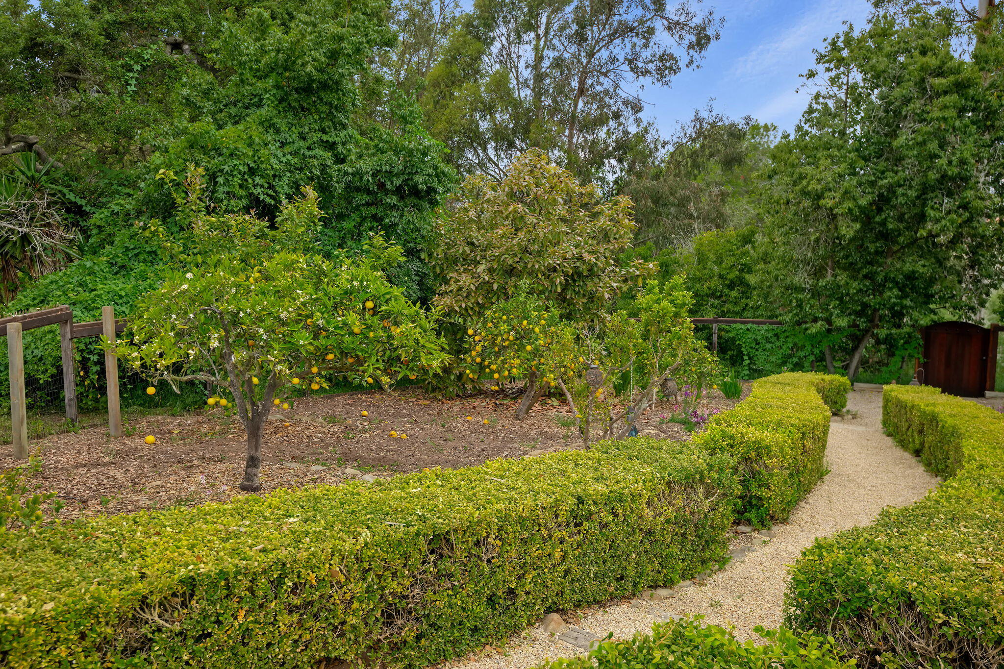 615 Concha Loma Drive