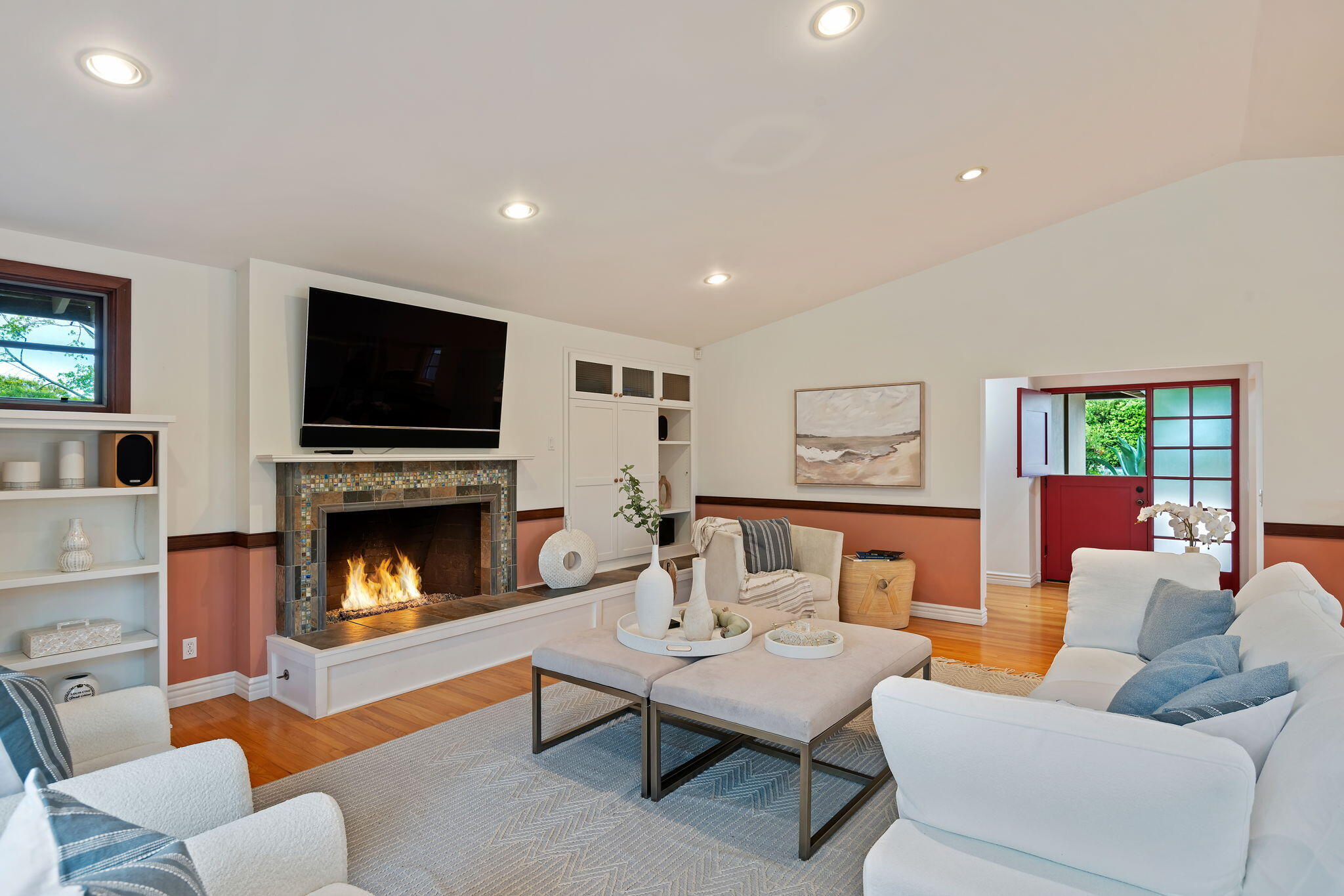 615 Concha Loma Drive