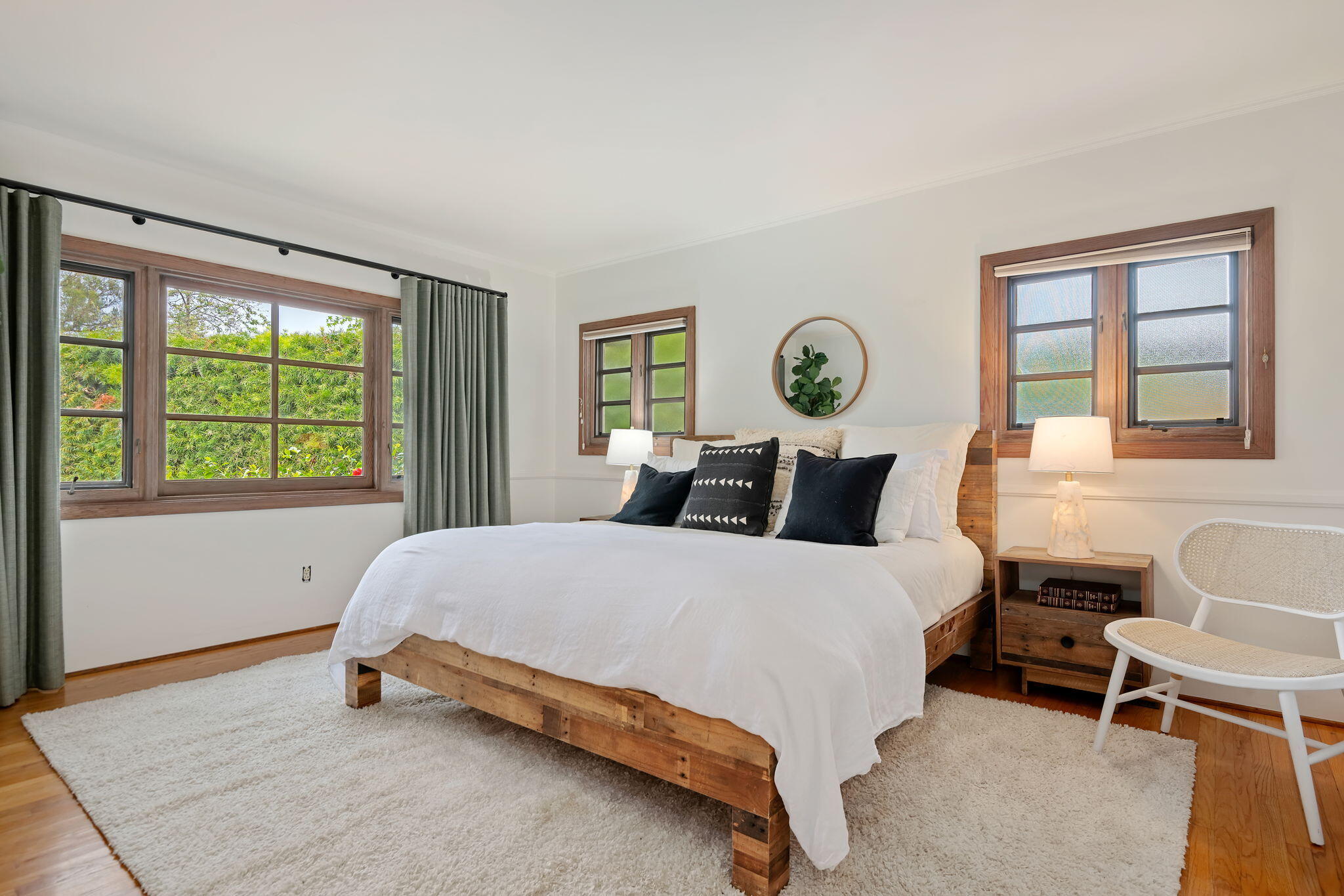 615 Concha Loma Drive
