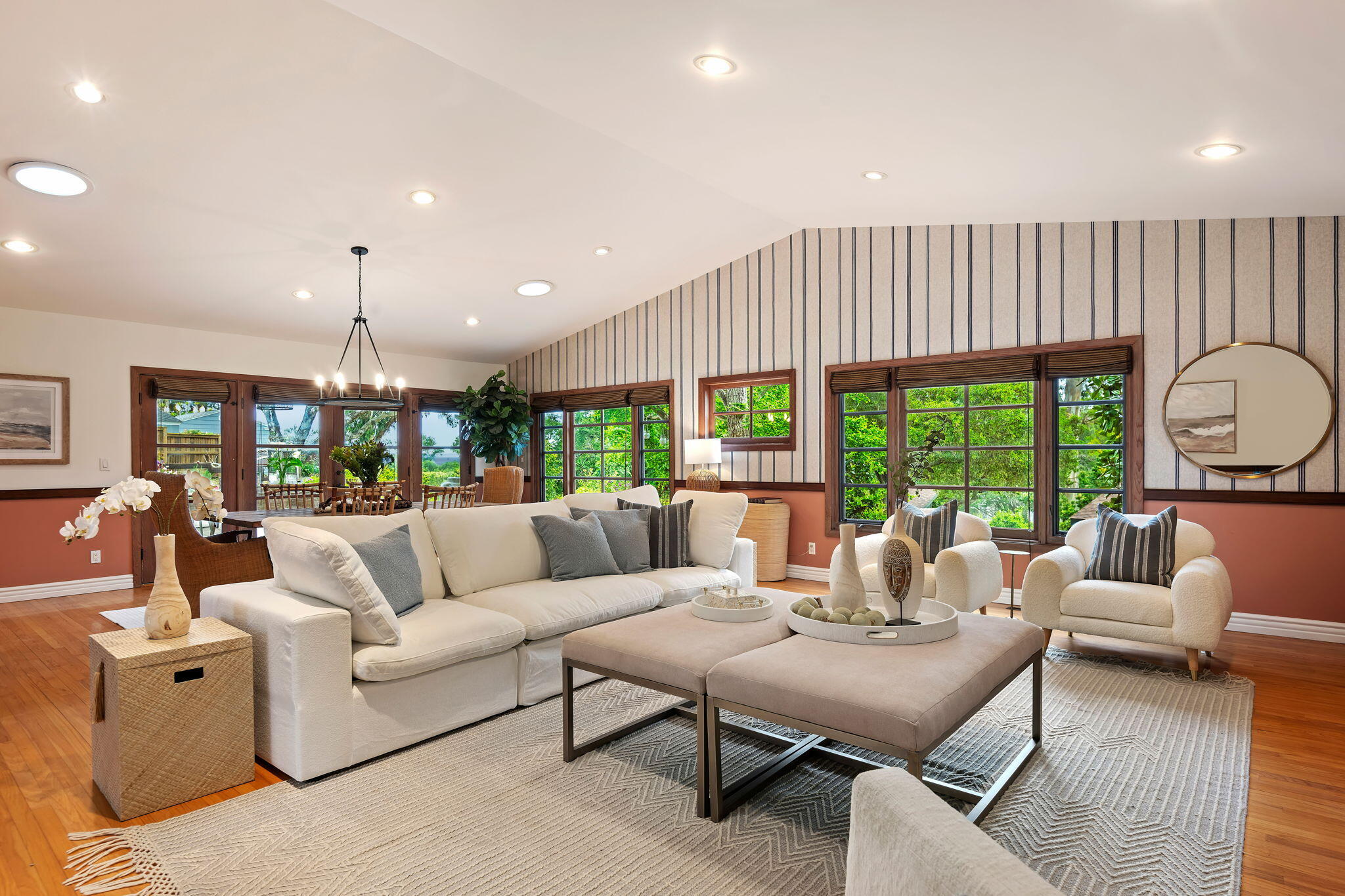 615 Concha Loma Drive