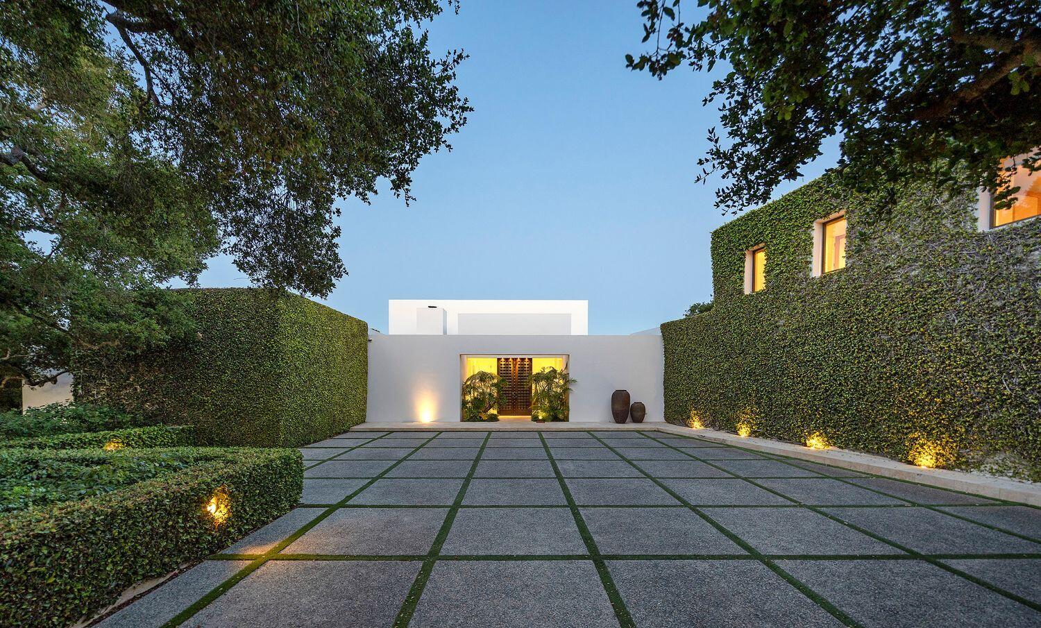 356 Woodley Road