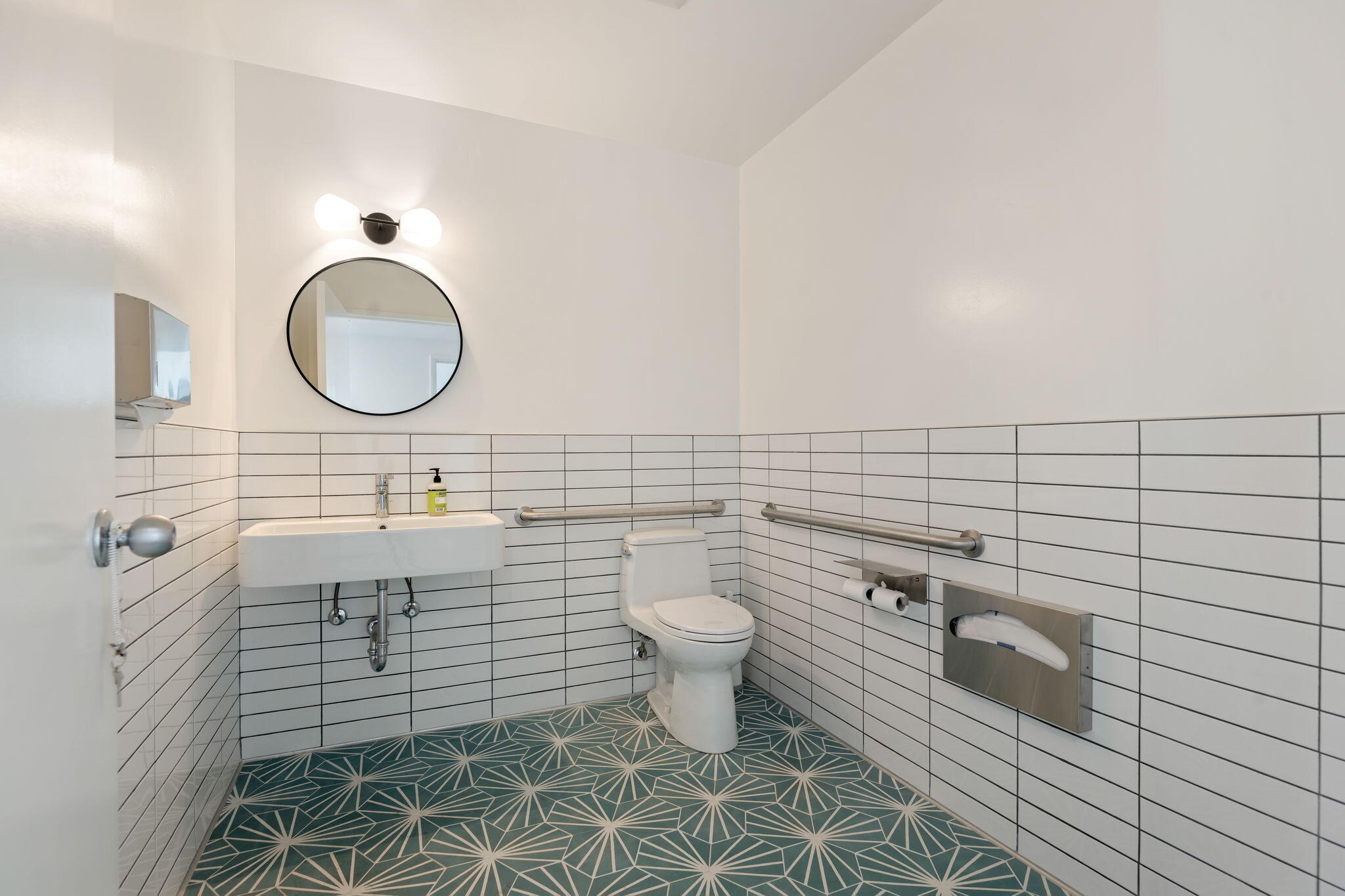 5030 Carpinteria Avenue