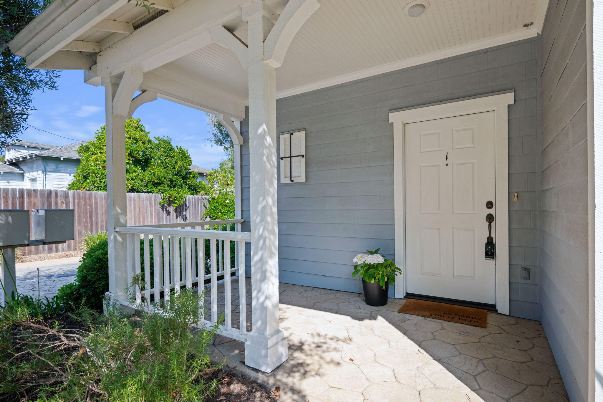 513 Coronel Place, 1