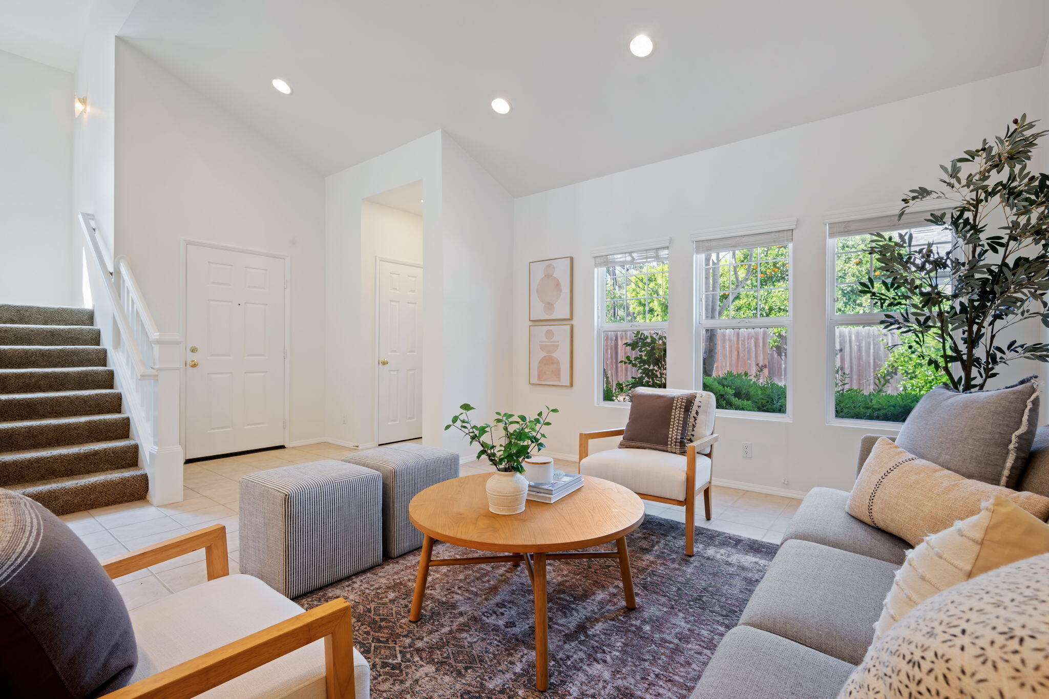 513 Coronel Place, 1