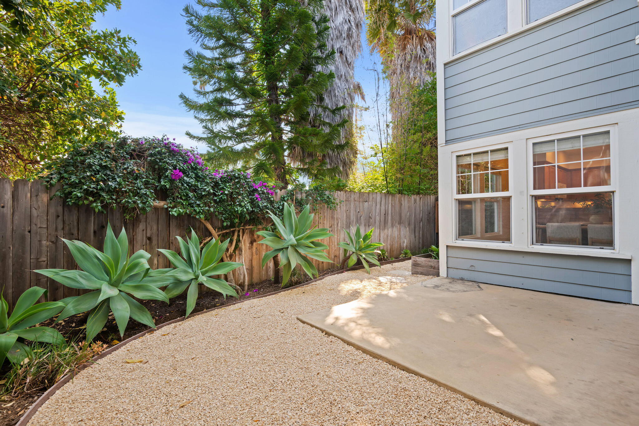 513 Coronel Place, 1