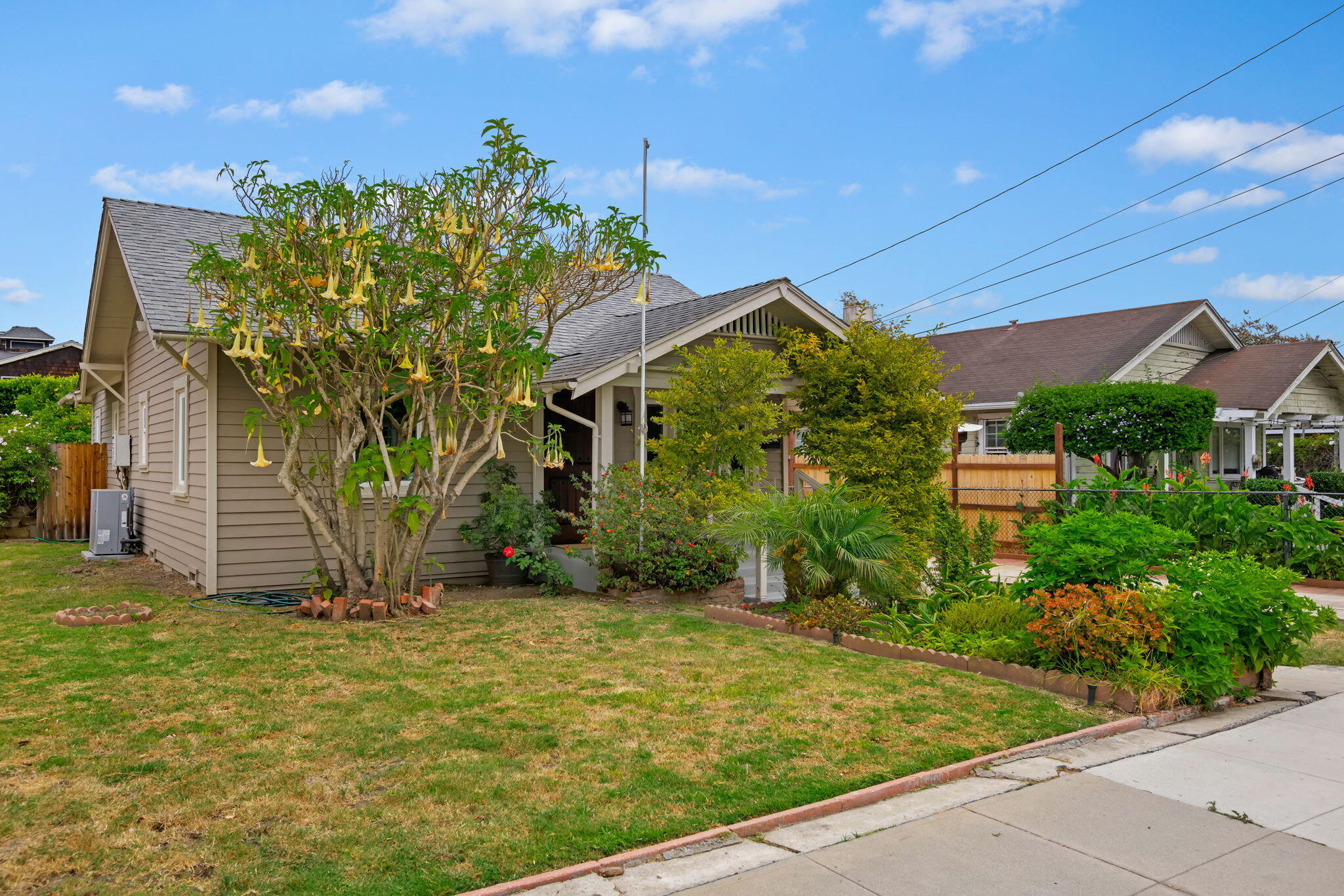 1134 Chino Street