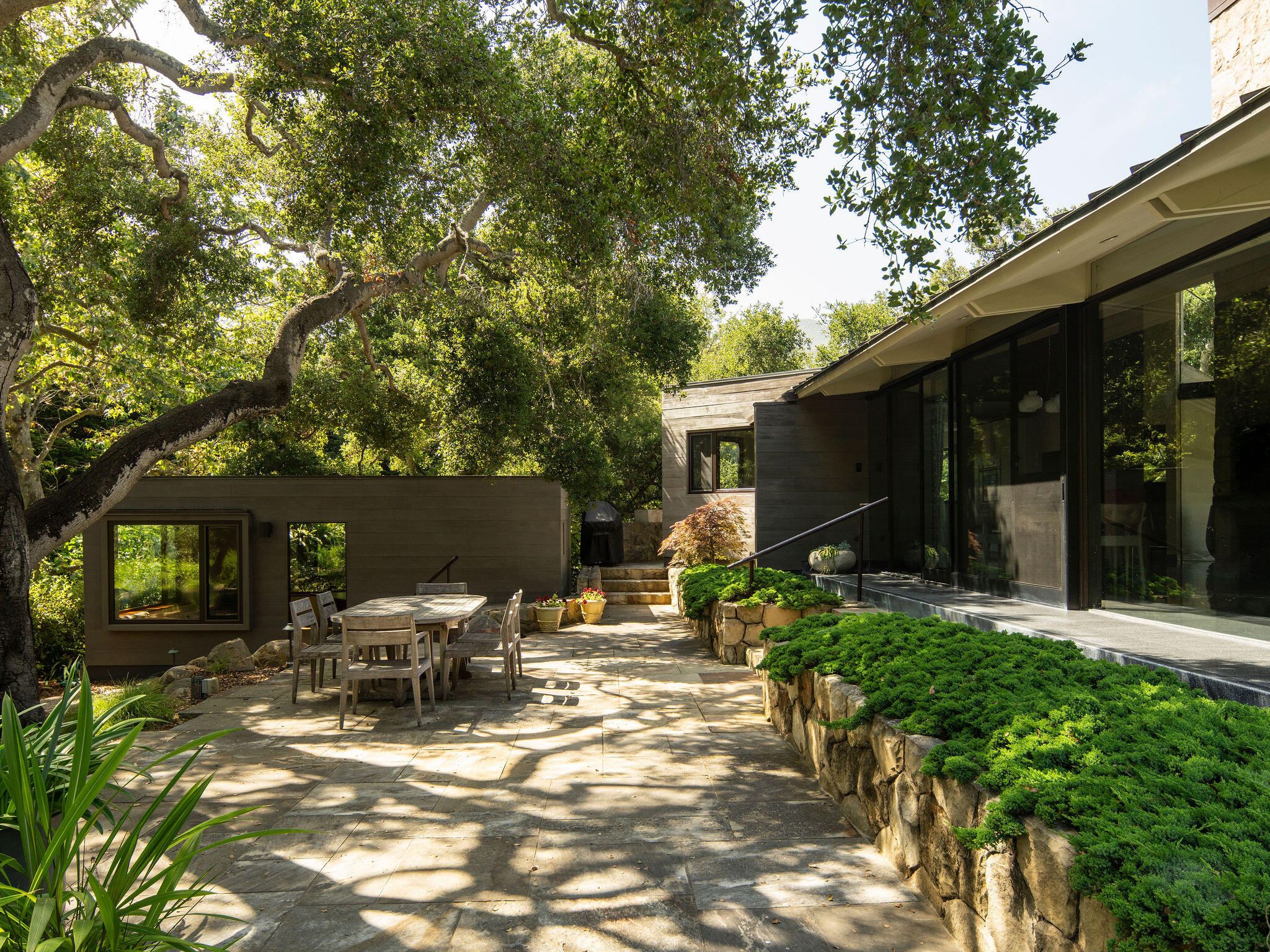 650 San Ysidro Road