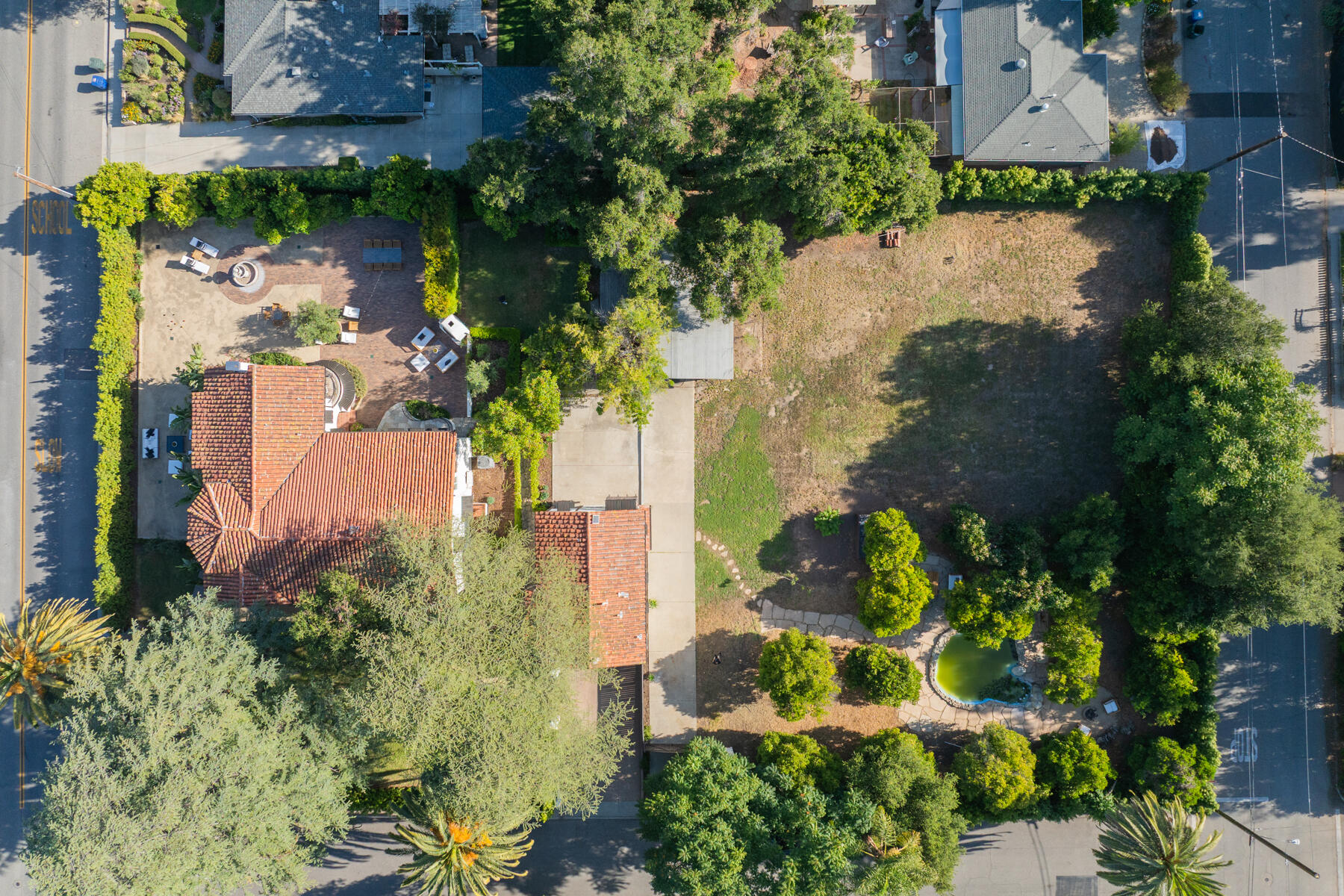 205 S Lomita Avenue